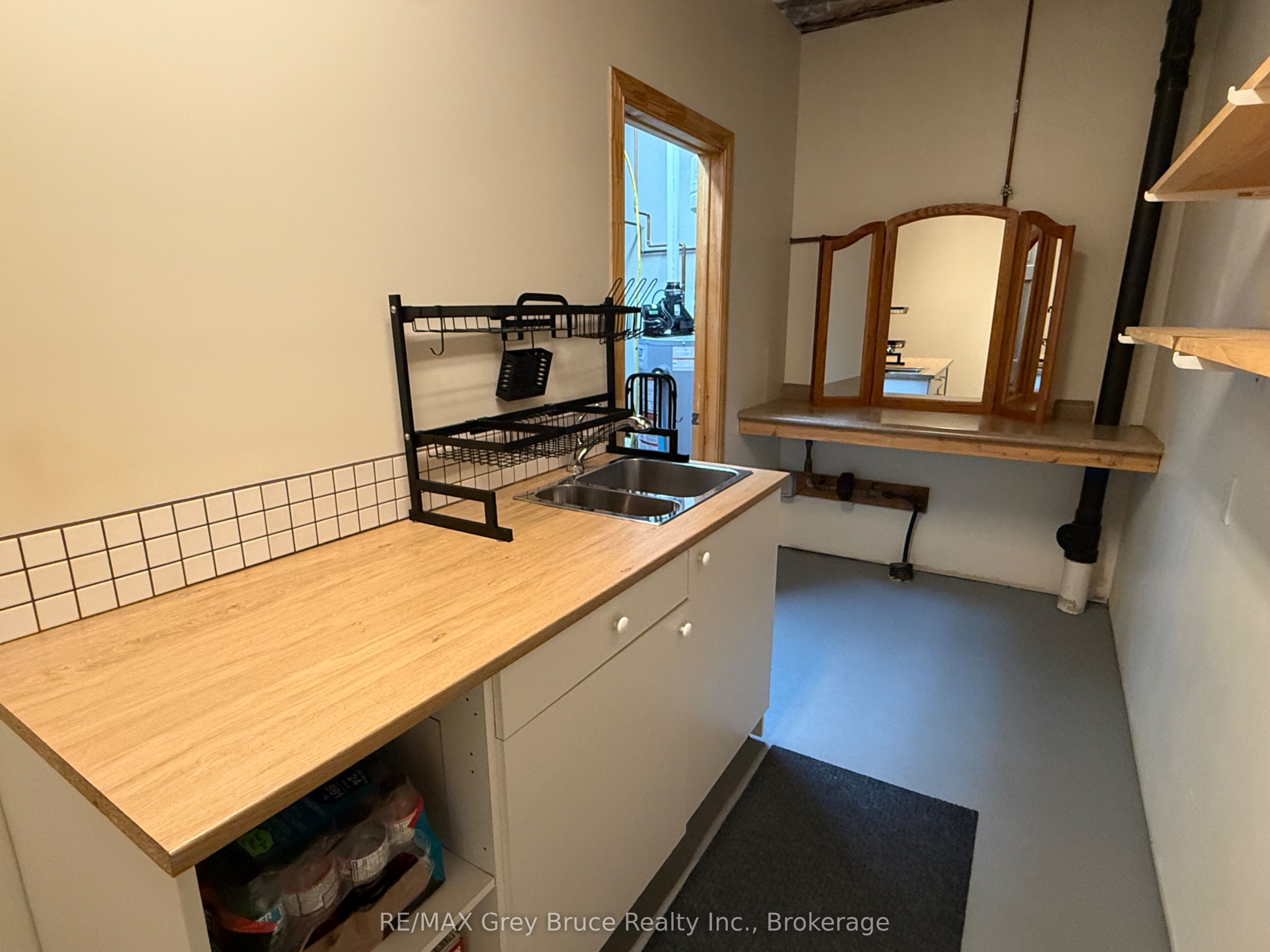 501192 Grey 1 Road Property Photo 32