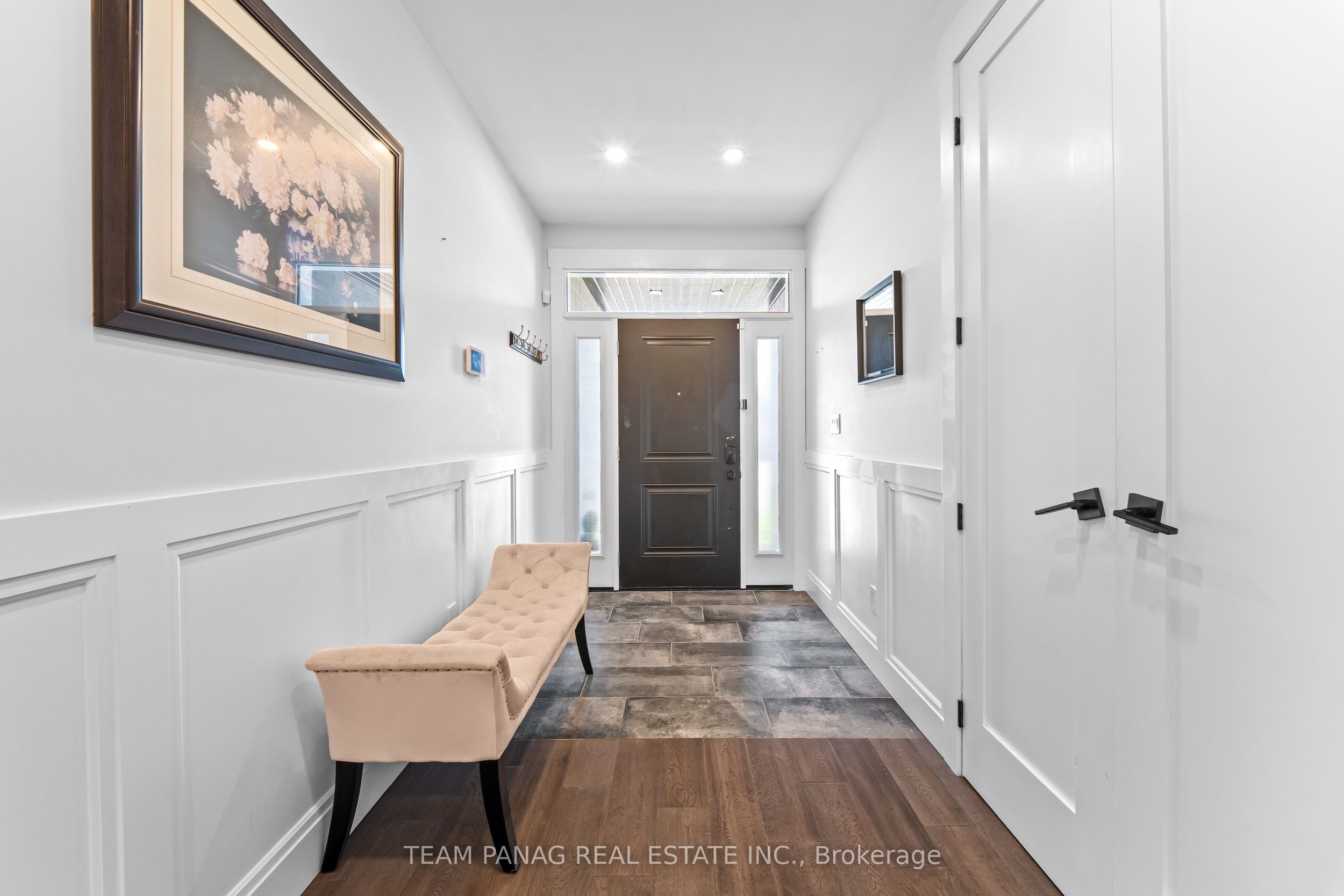 646 West 5th Street Property Photo 8