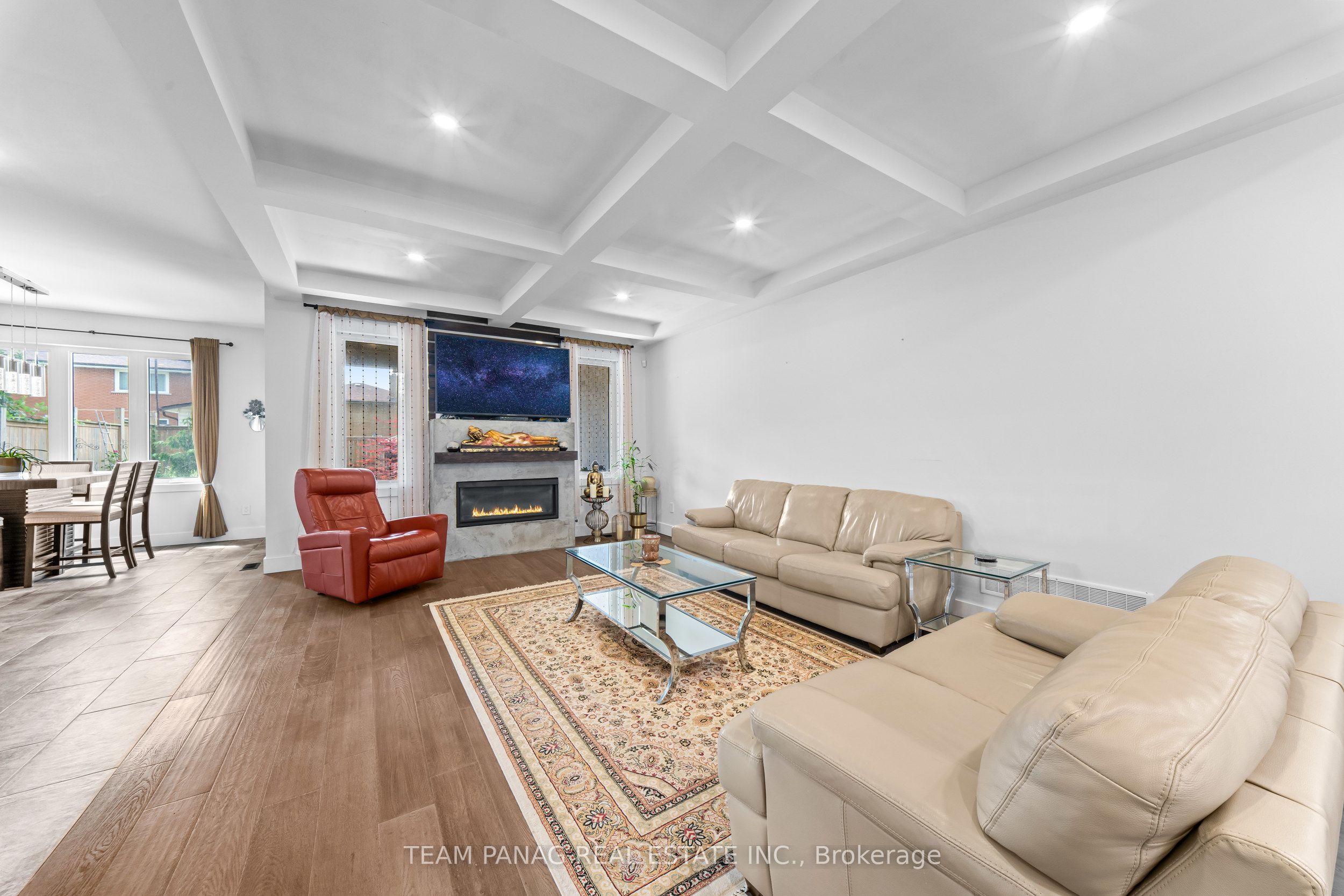 646 West 5th Street Property Photo 10