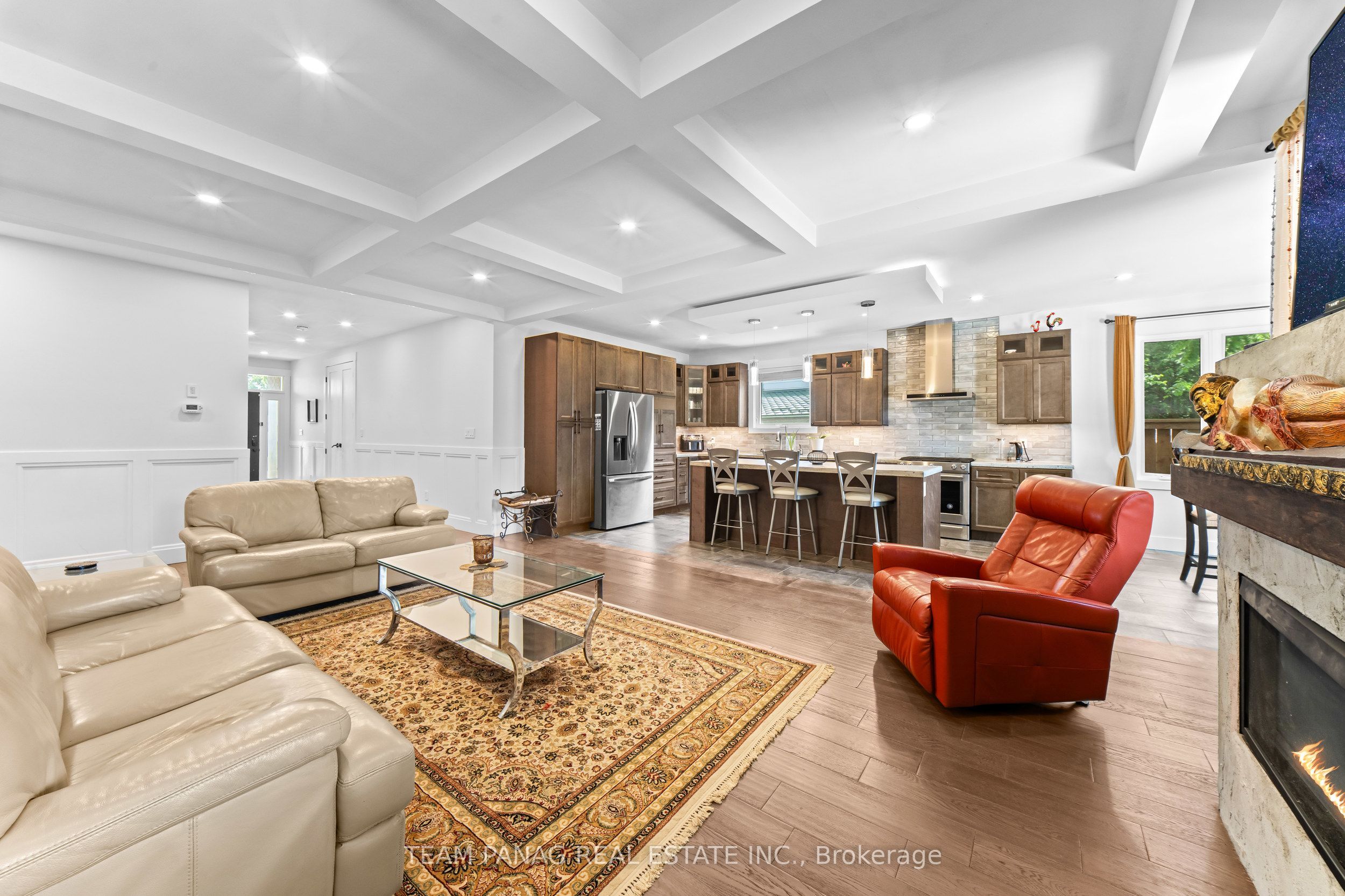 646 West 5th Street Property Photo 12