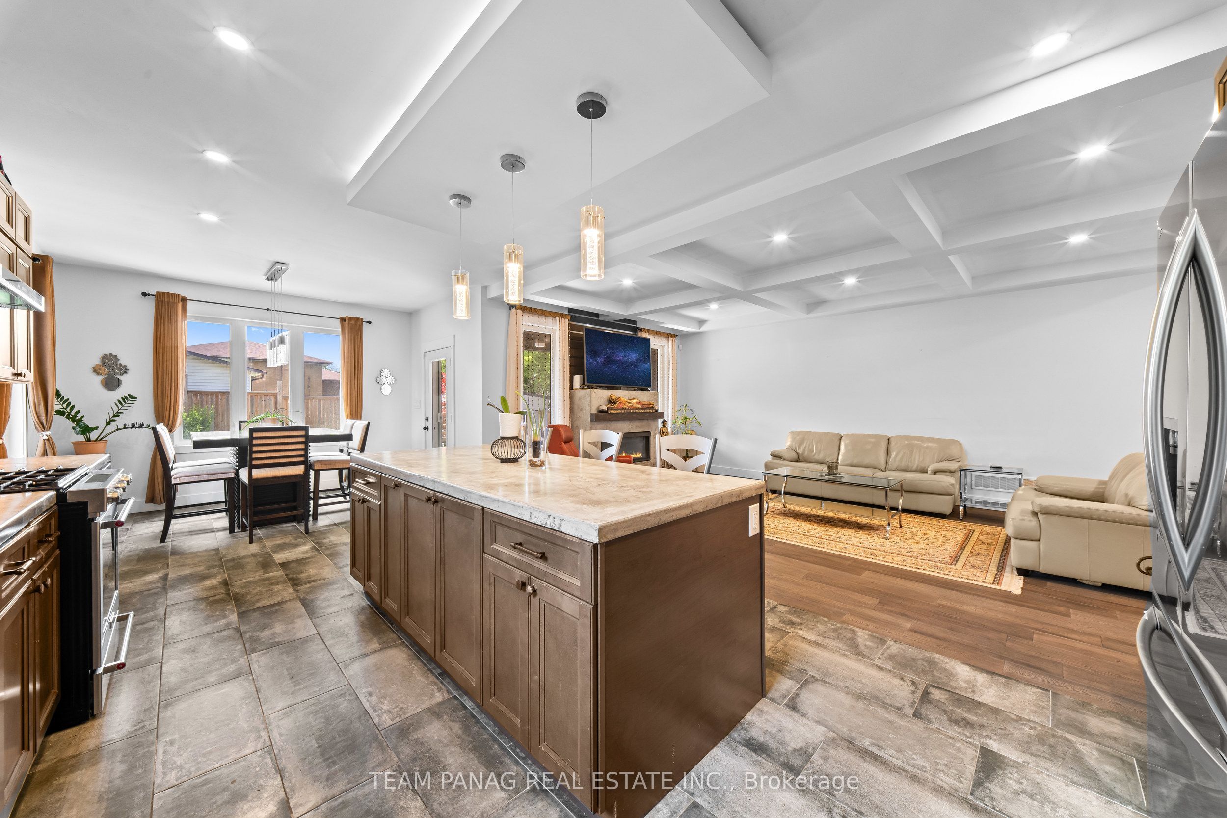646 West 5th Street Property Photo 15