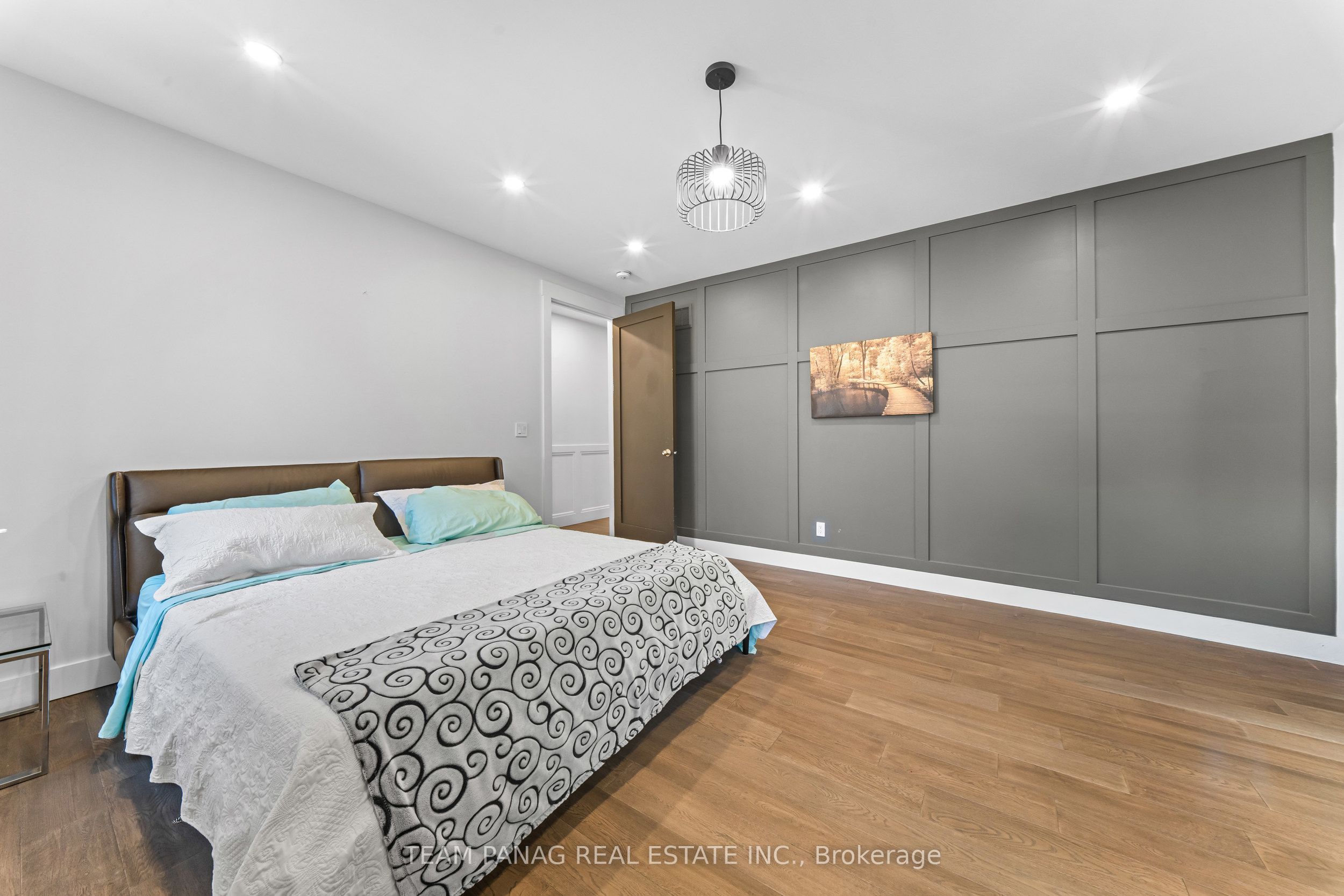 646 West 5th Street Property Photo 19