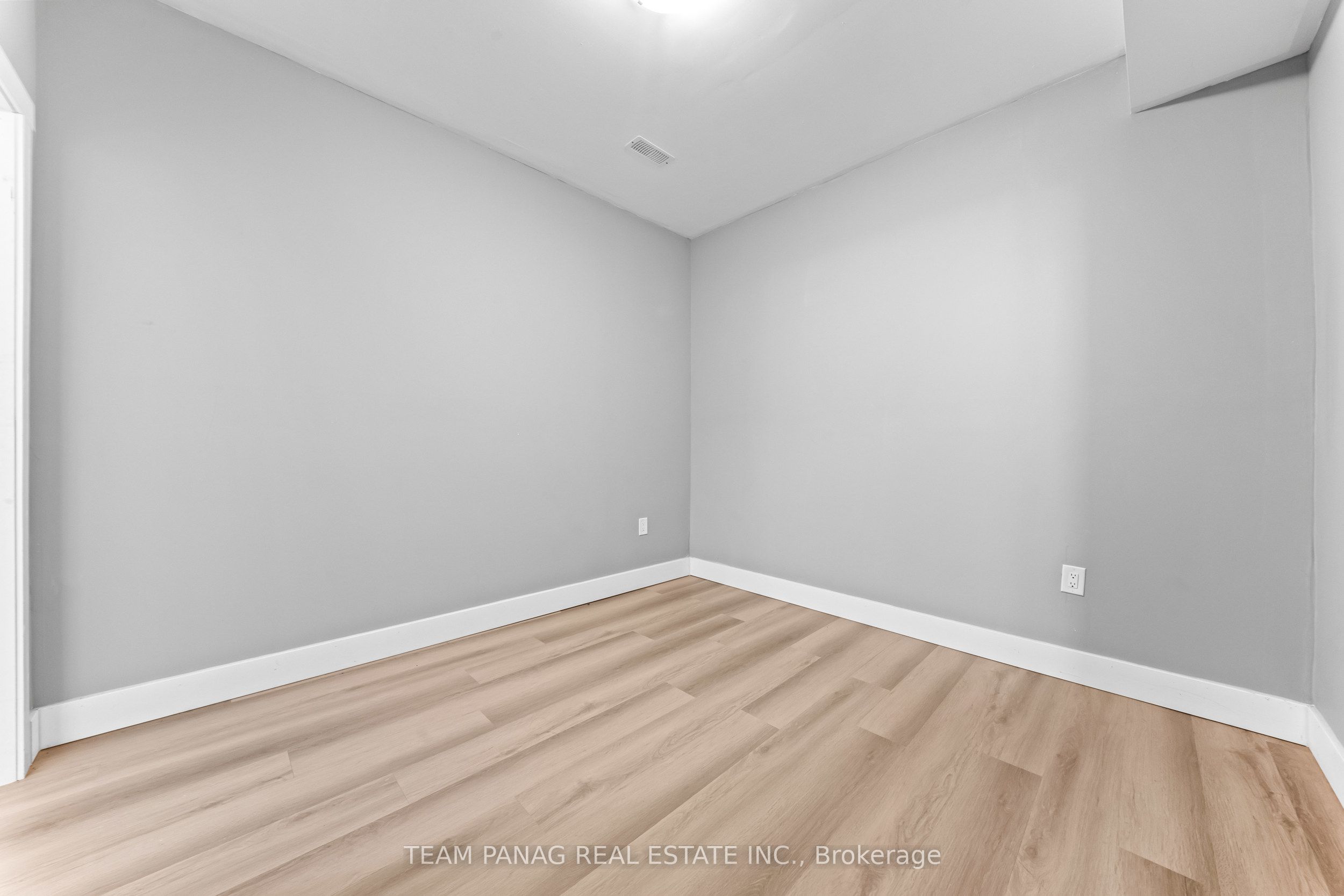 646 West 5th Street Property Photo 38