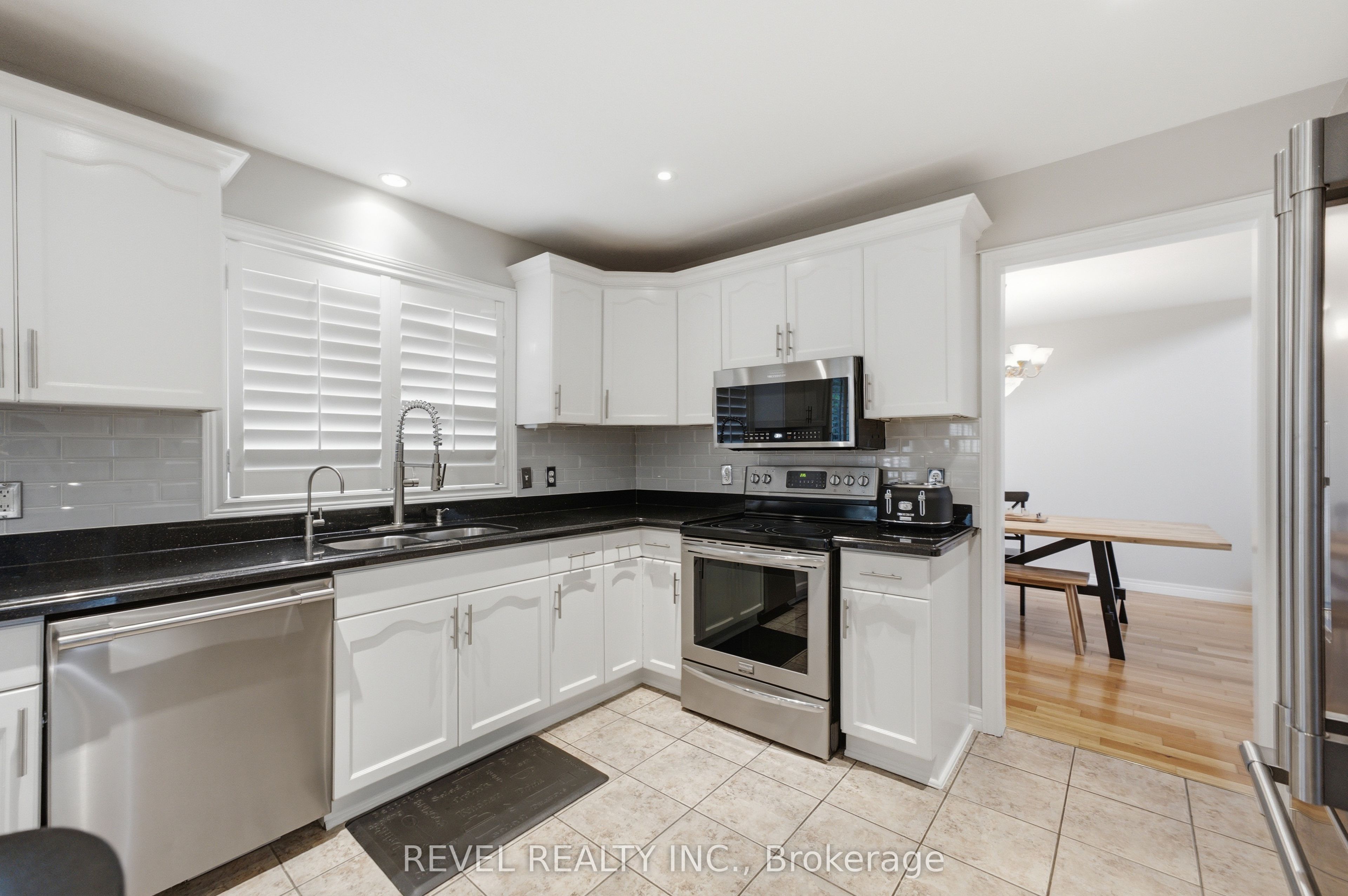 11 Maynard Street Property Photo 12