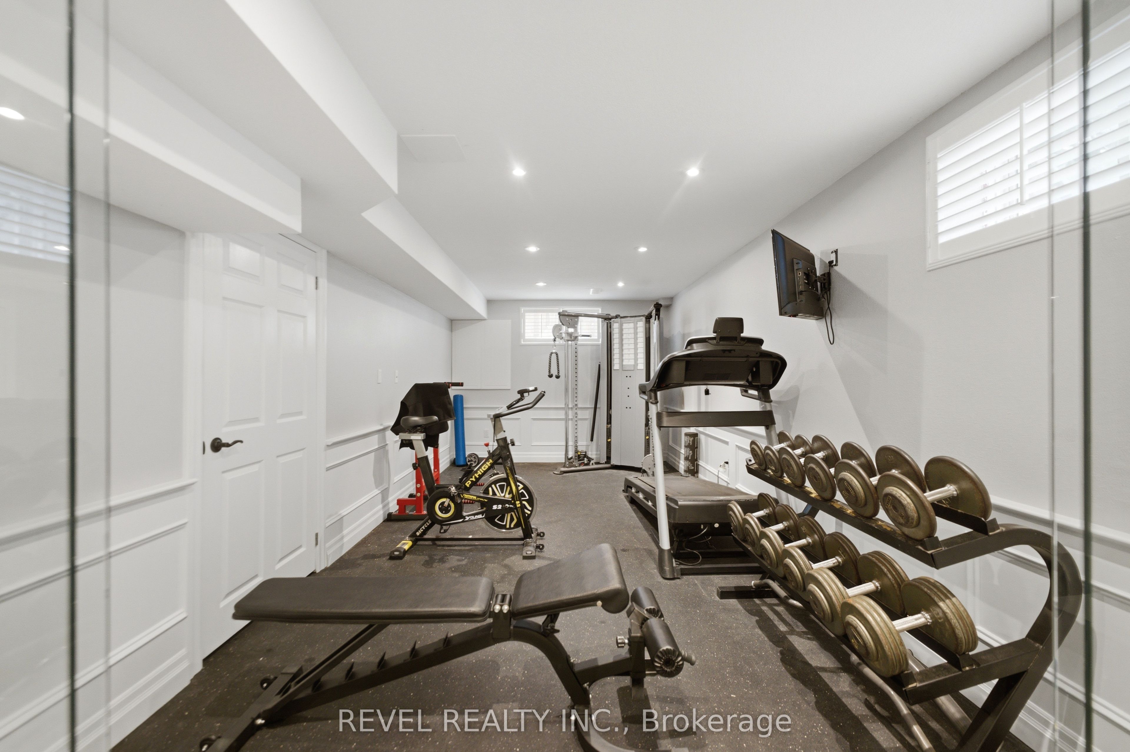 11 Maynard Street Property Photo 37