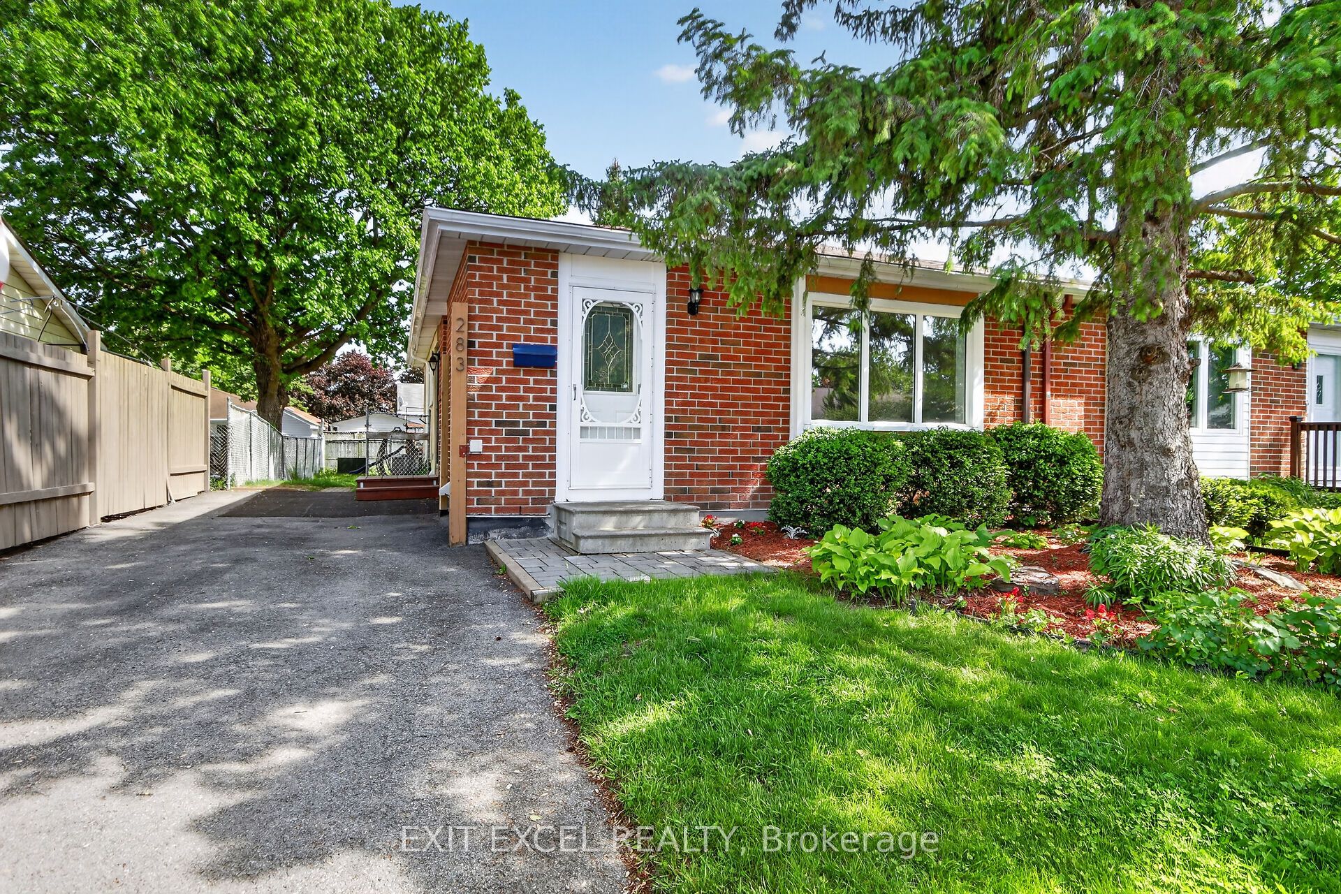 283 McElroy Drive Property Photo 1