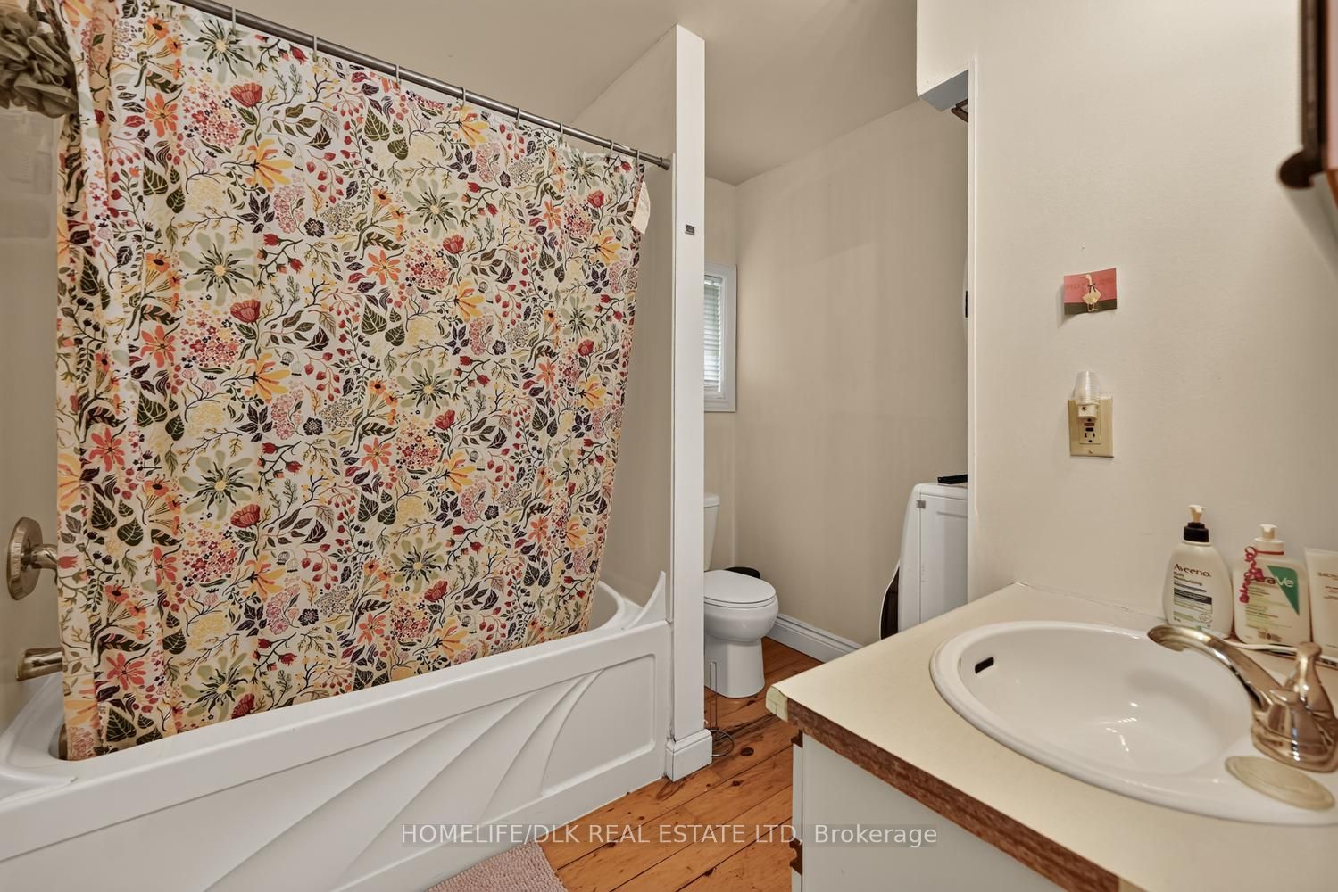 96 William Street Property Photo 26