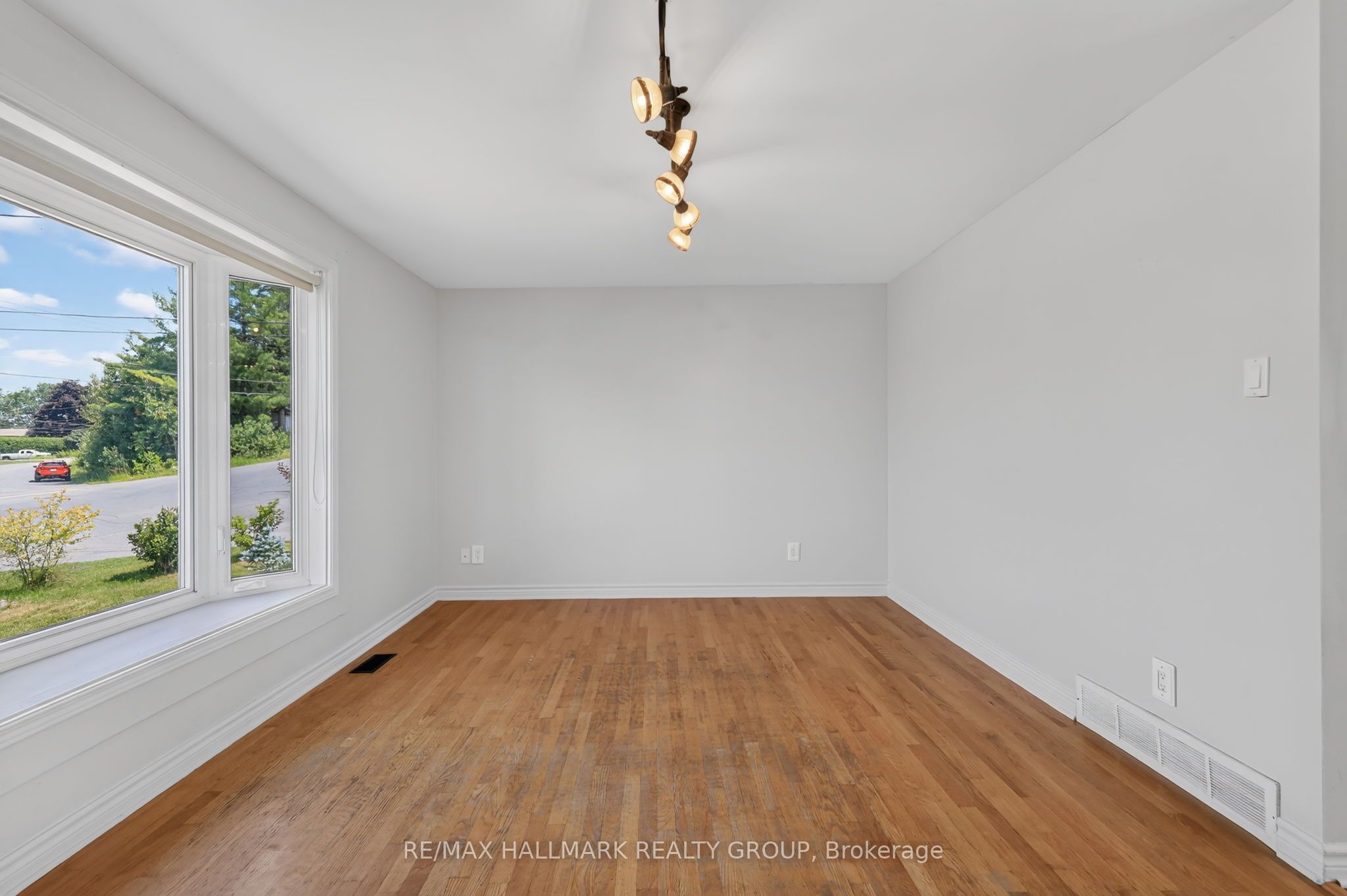 2205 Woods Street Property Photo 6