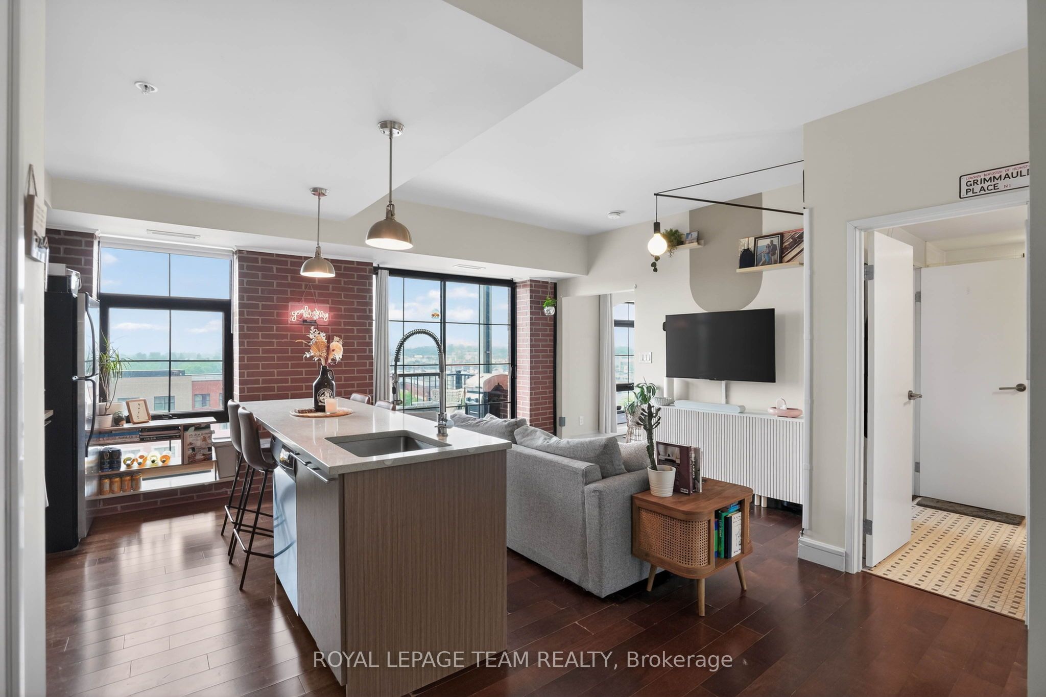 555 Anand Private 808 Property Photo 5
