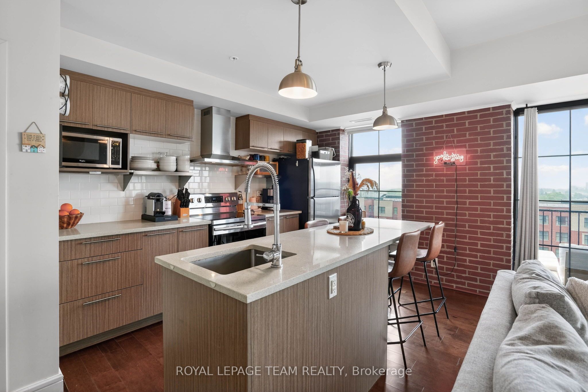 555 Anand Private 808 Property Photo 10