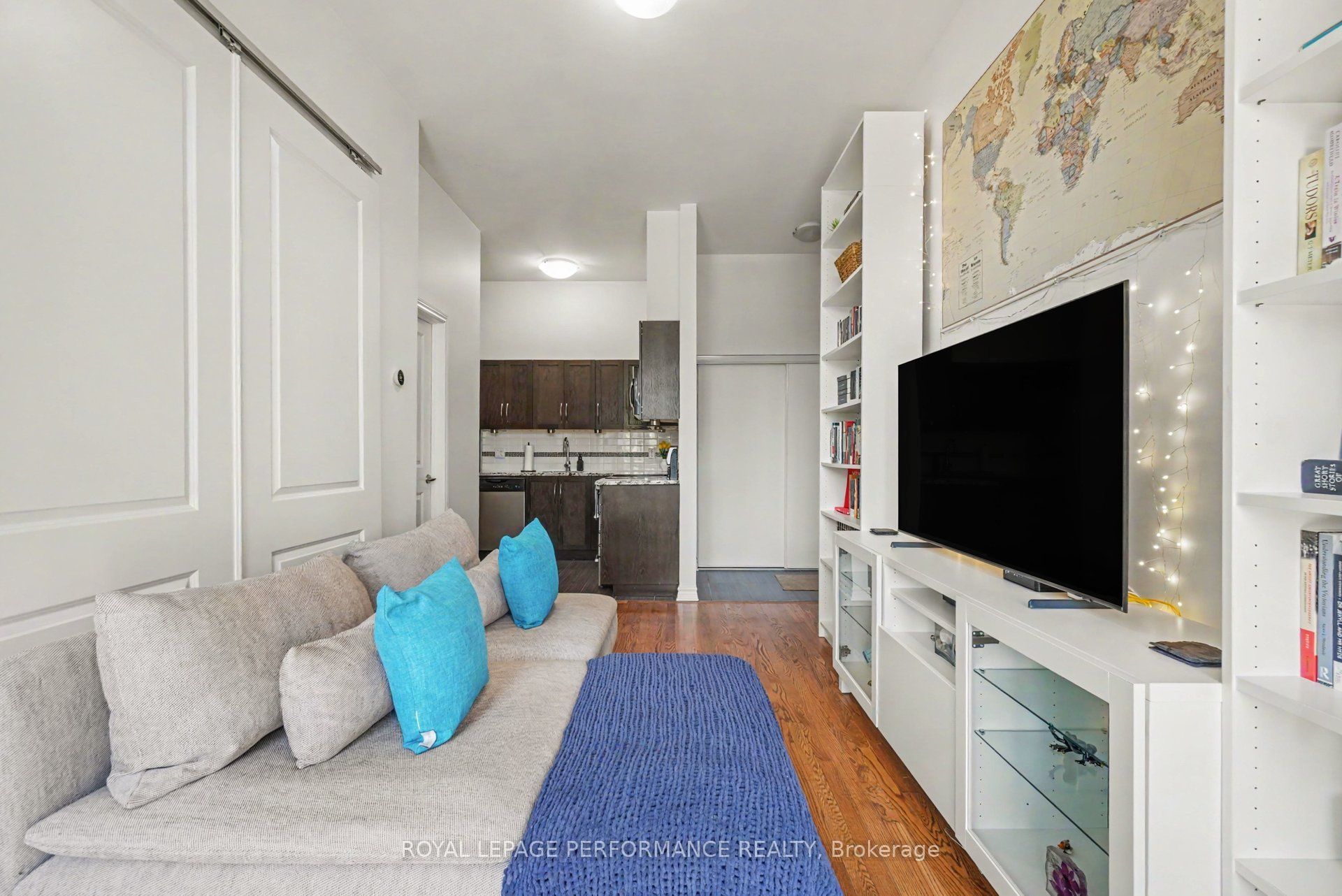 682 Churchill Avenue N 208 Property Photo 4