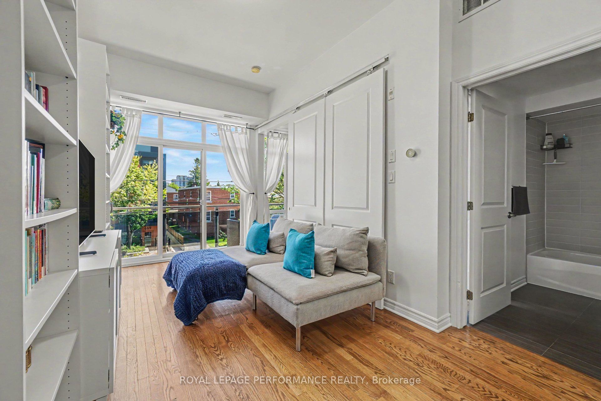 682 Churchill Avenue N 208 Property Photo 6