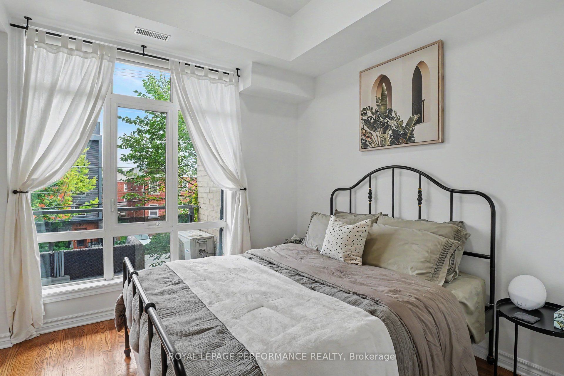 682 Churchill Avenue N 208 Property Photo 12