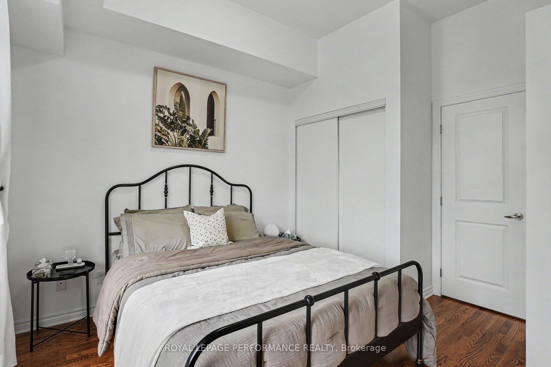 682 Churchill Avenue N 208 Property Photo 13