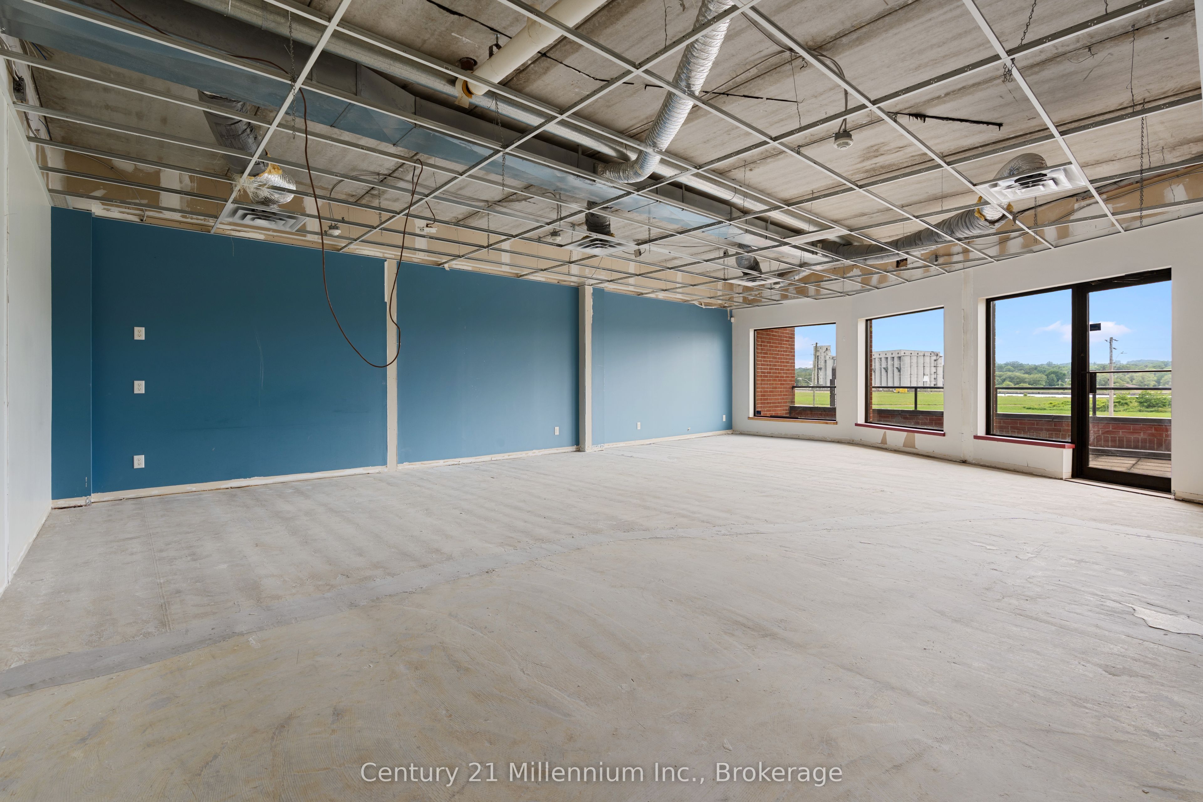 1717 2nd Avenue E 206 Property Photo 1