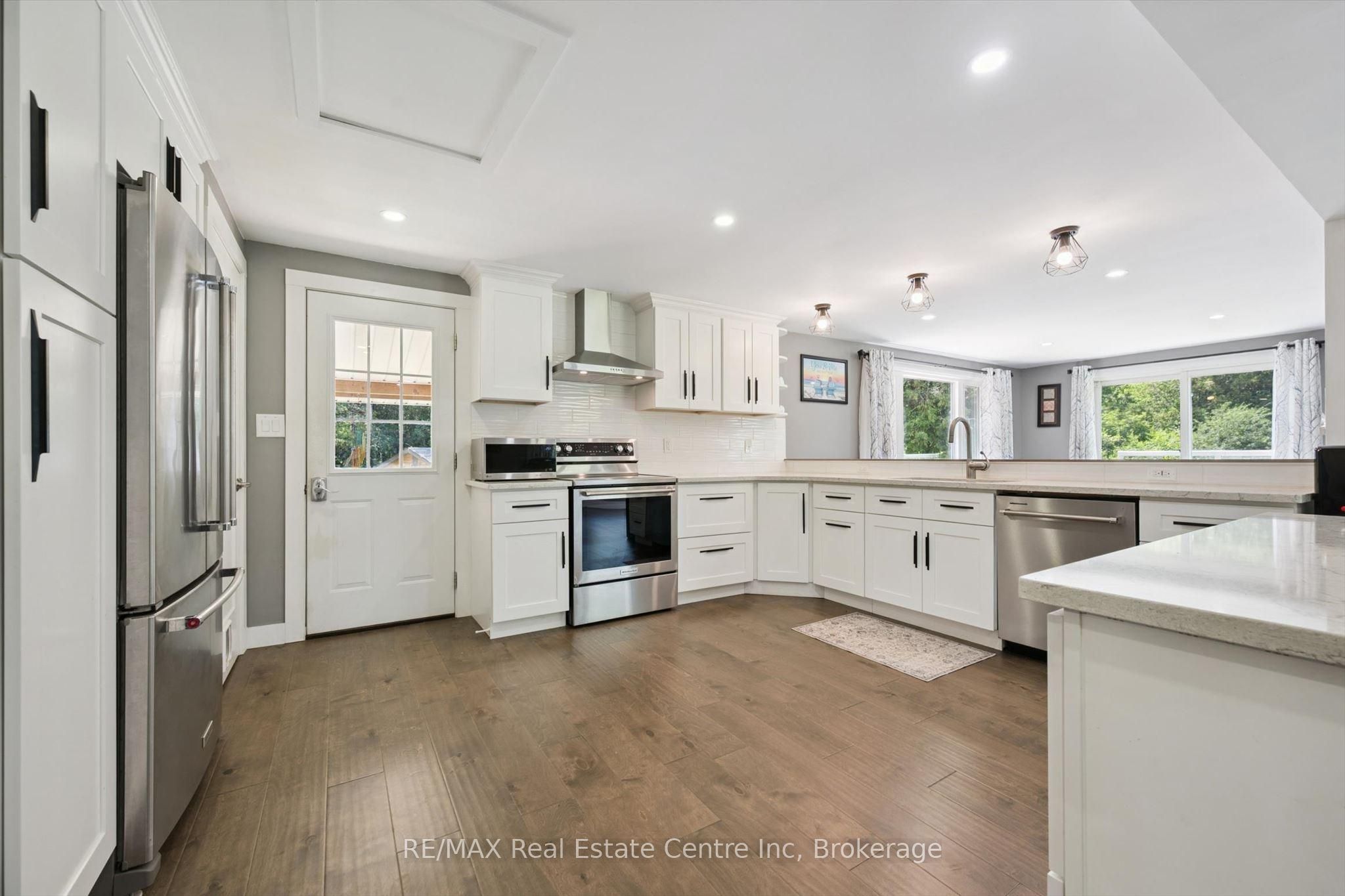 14 Ash Street Property Photo 6