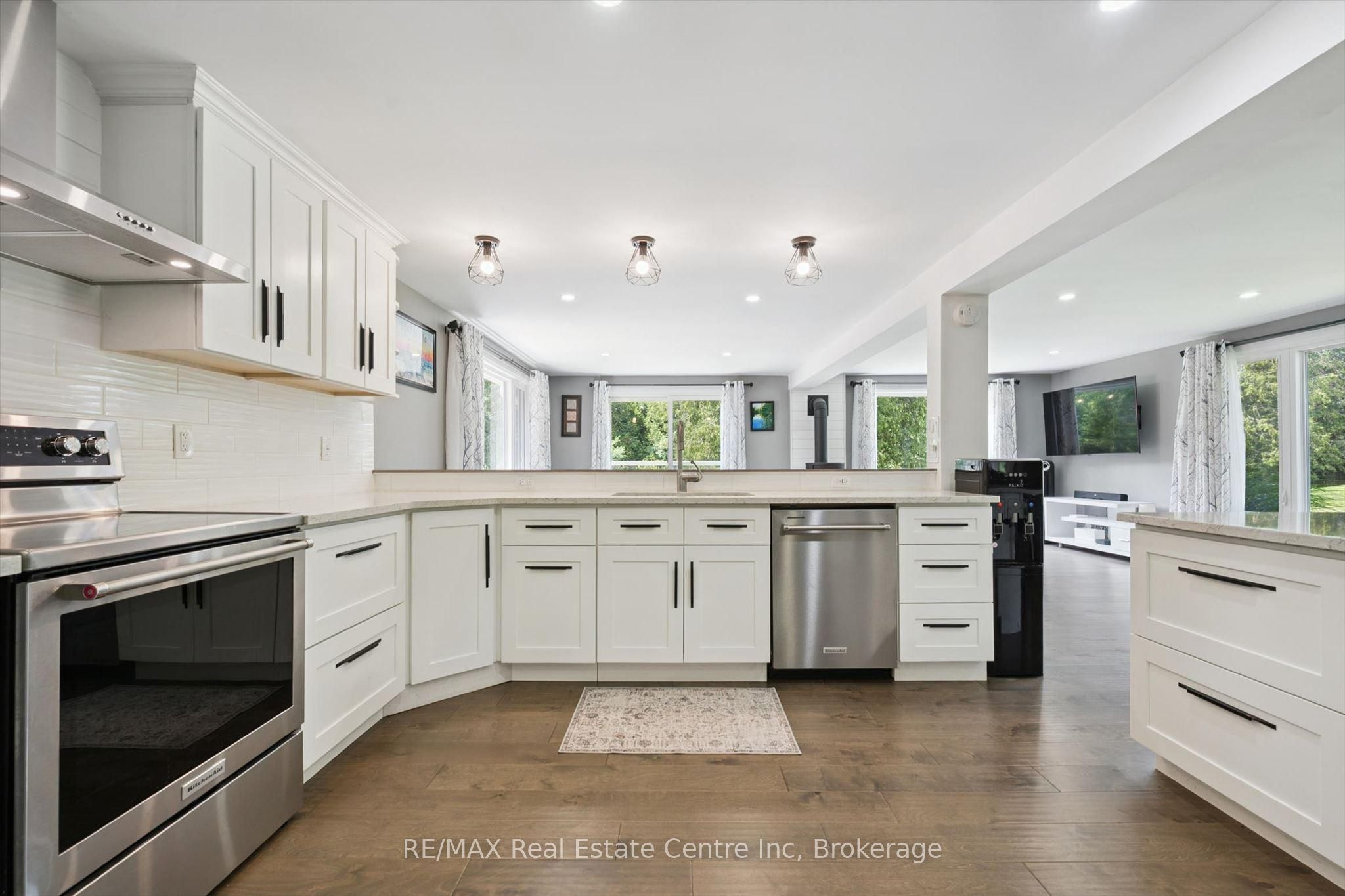 14 Ash Street Property Photo 9