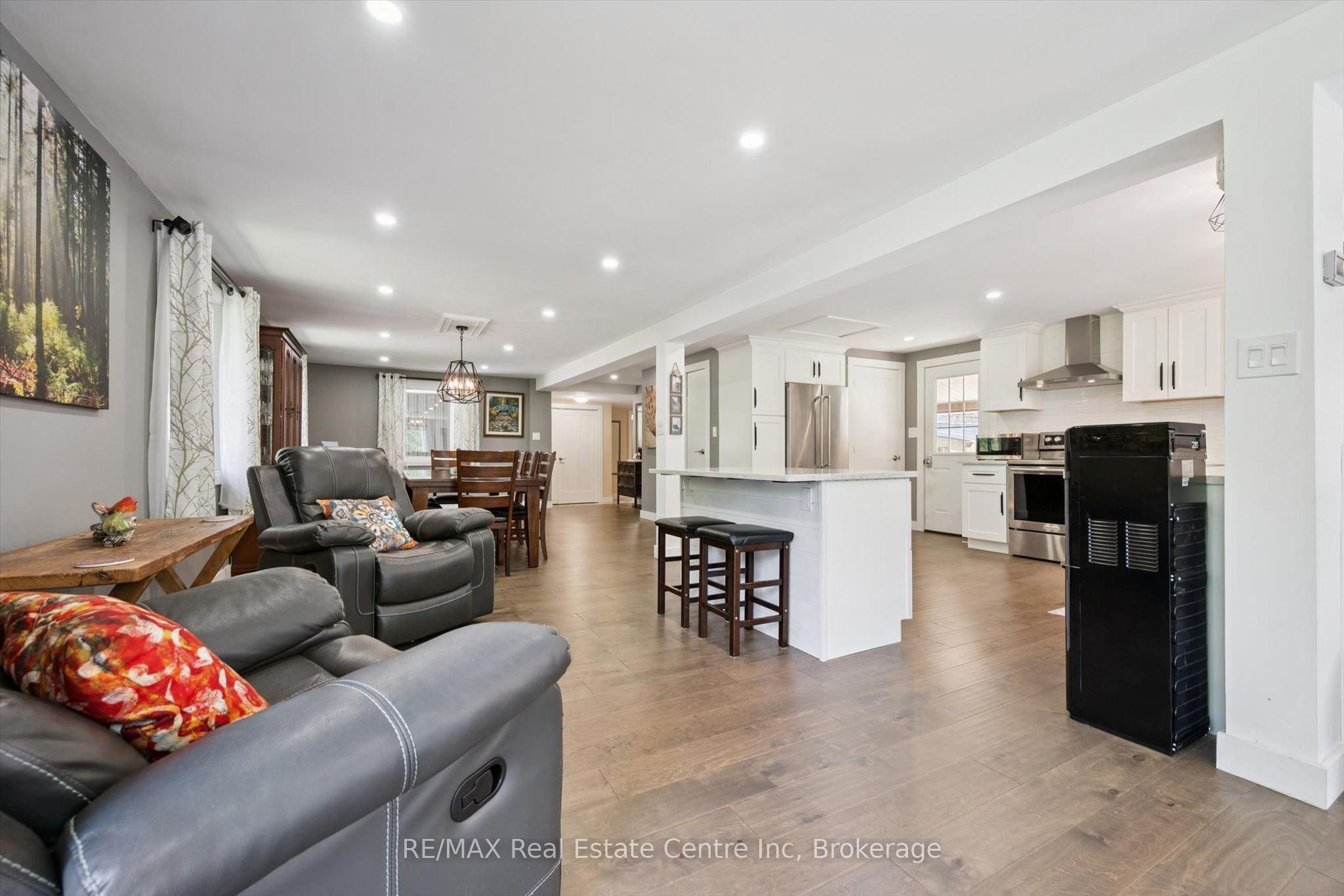 14 Ash Street Property Photo 13
