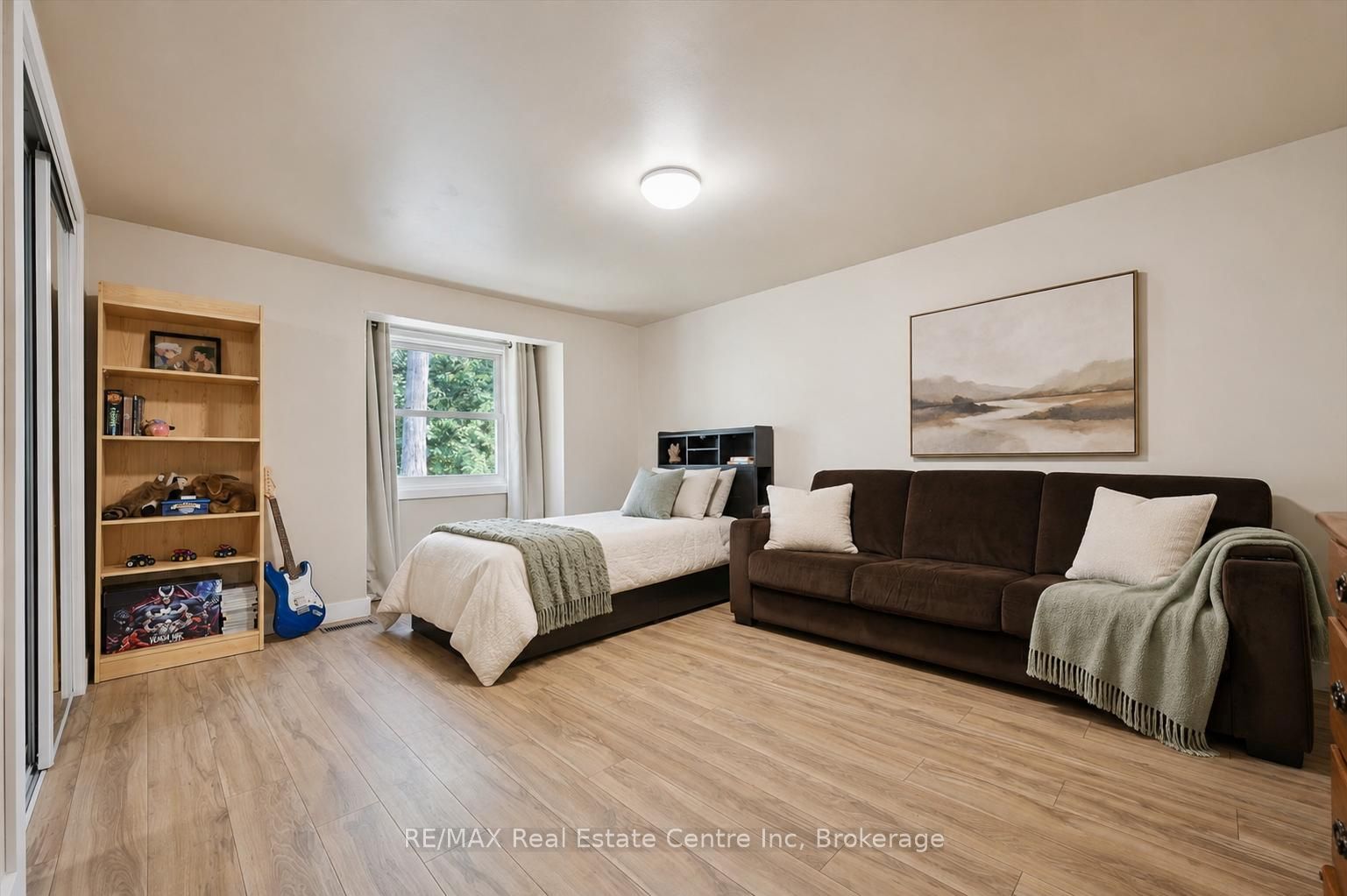 14 Ash Street Property Photo 22