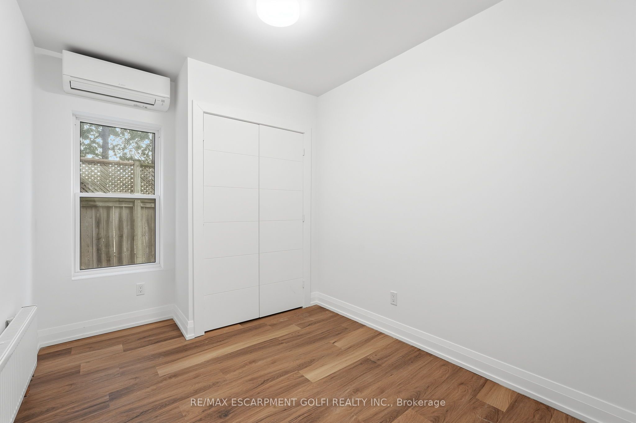 4876 Simcoe Street 1 Property Photo 12