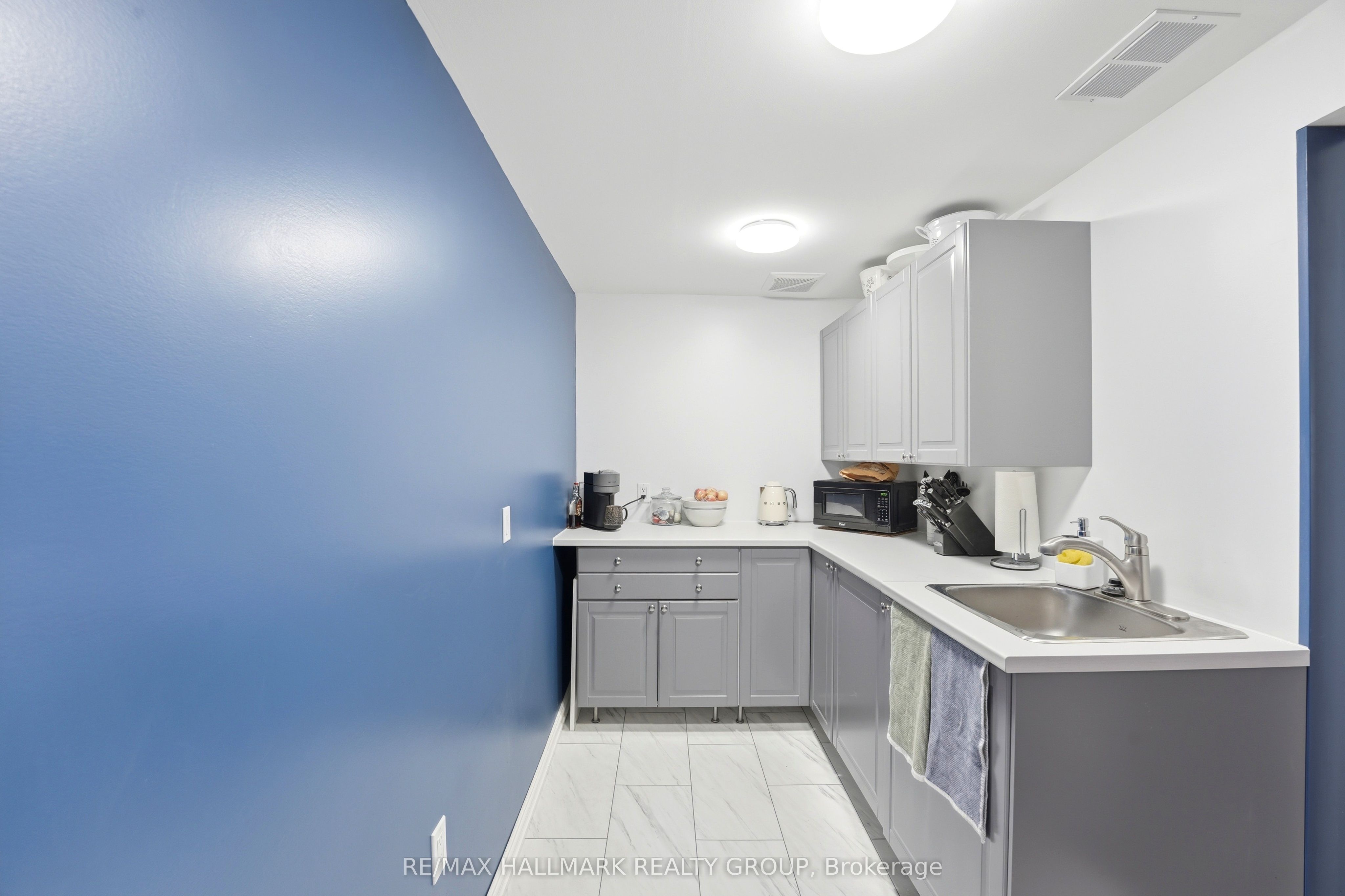 18 Josteen Drive Property Photo 28