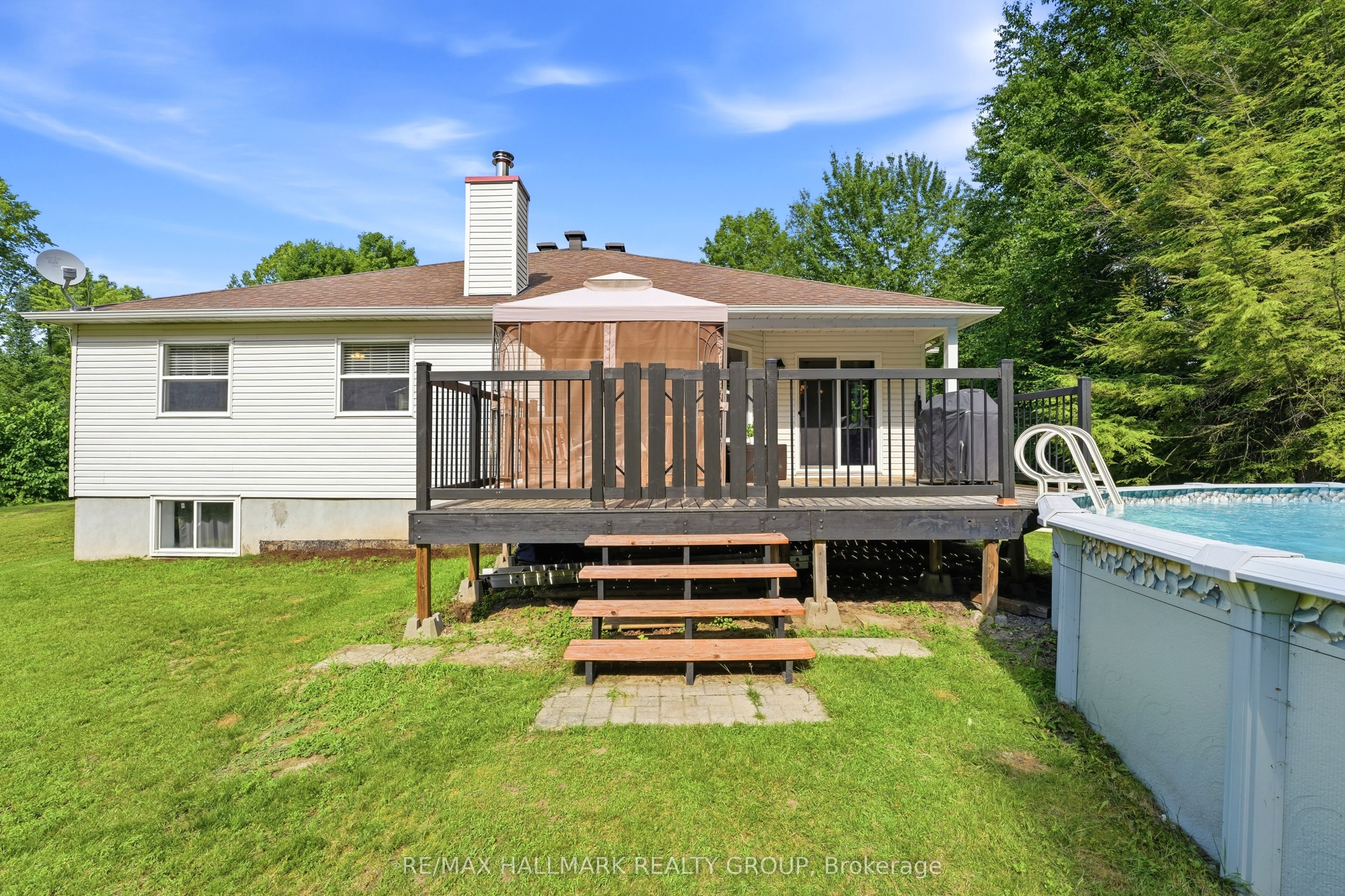 18 Josteen Drive Property Photo 29