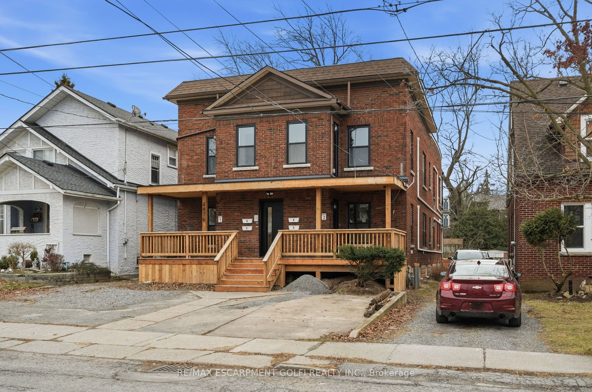 4876 Simcoe Street 3 Property Photo 1
