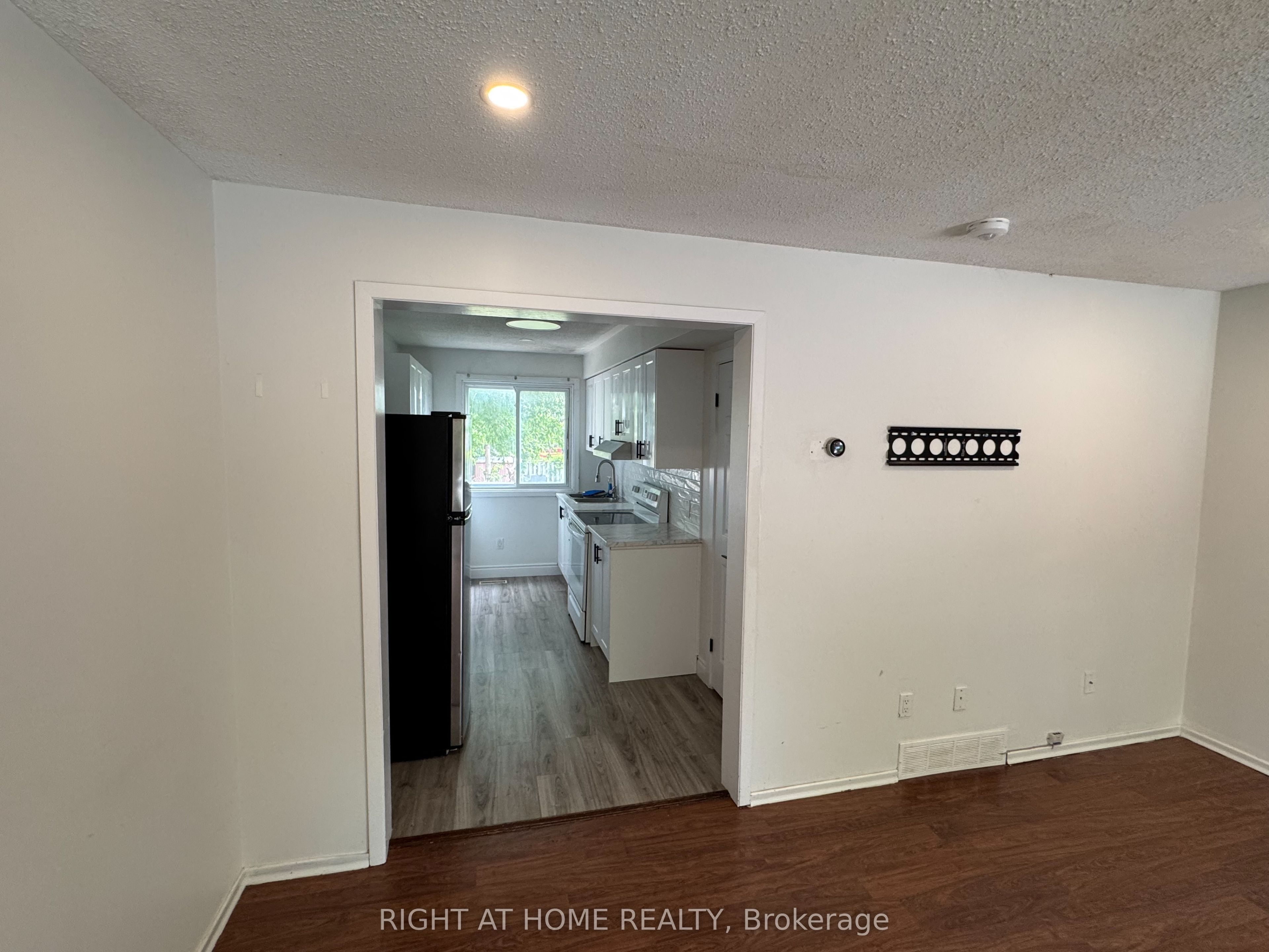 168 Golfdale Crescent Property Photo 6