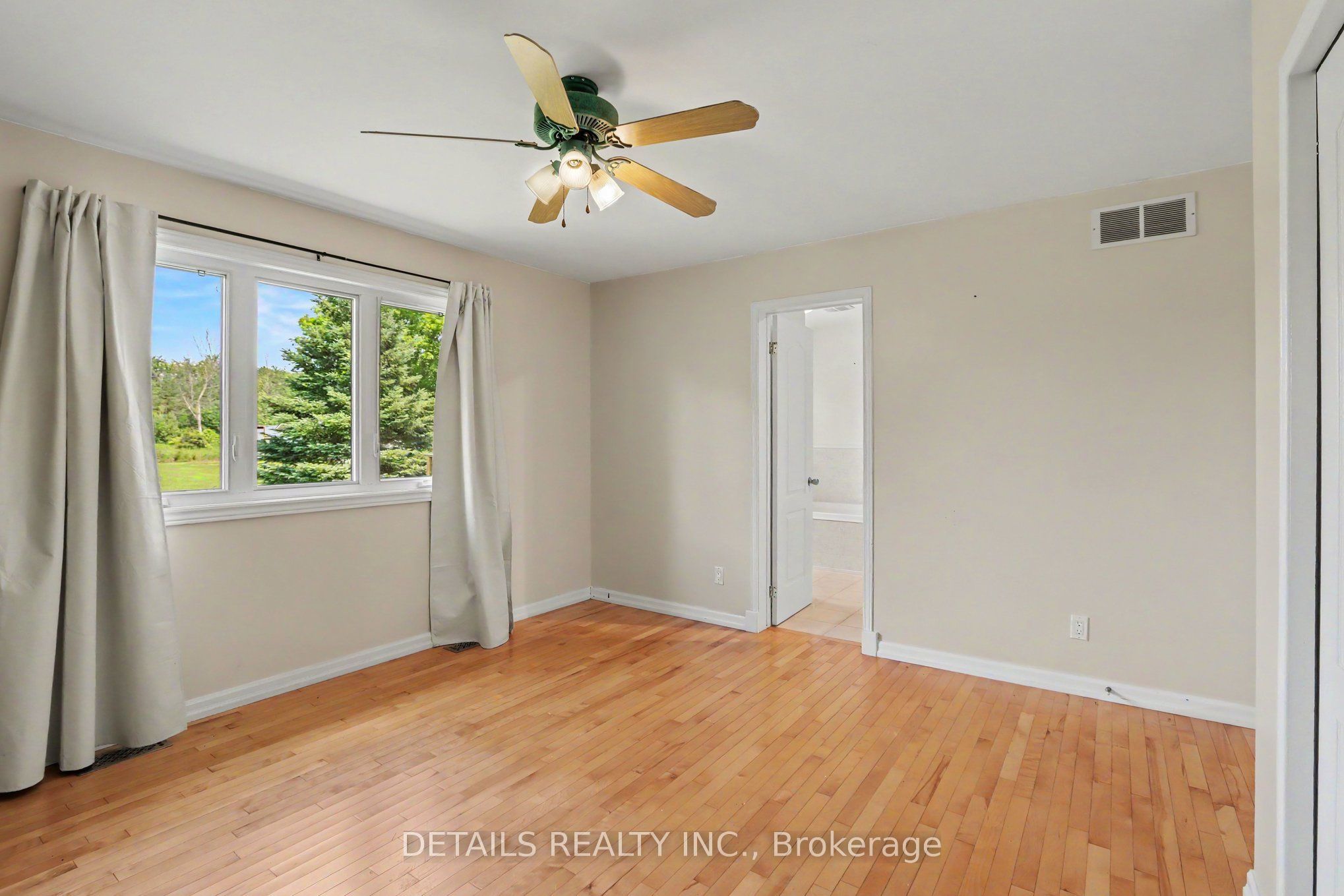 559 Main Street Property Photo 17