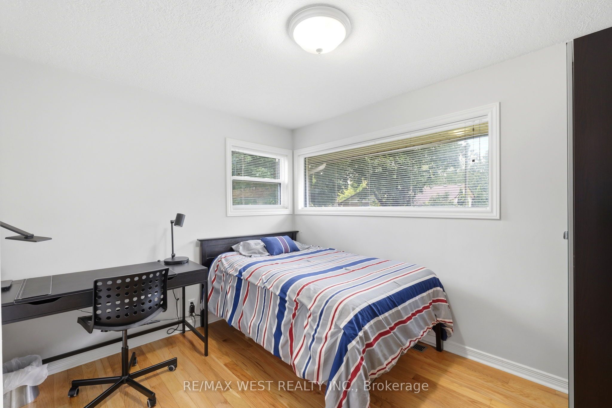 274 Tamblyn Drive Property Photo 6