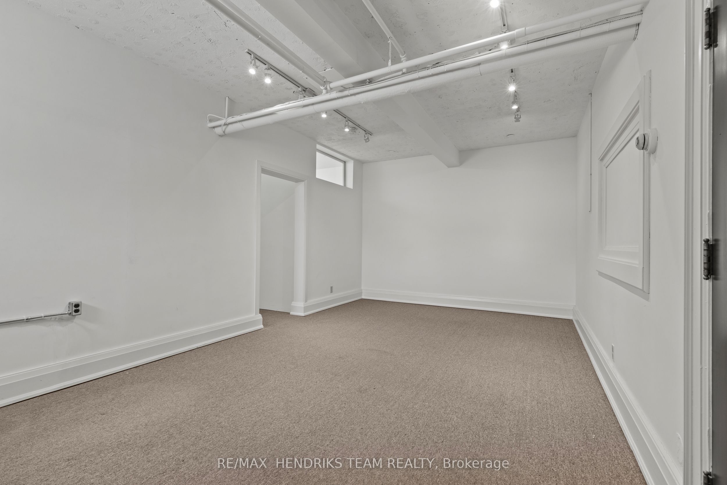 145 King Street Lower Level Property Photo 8