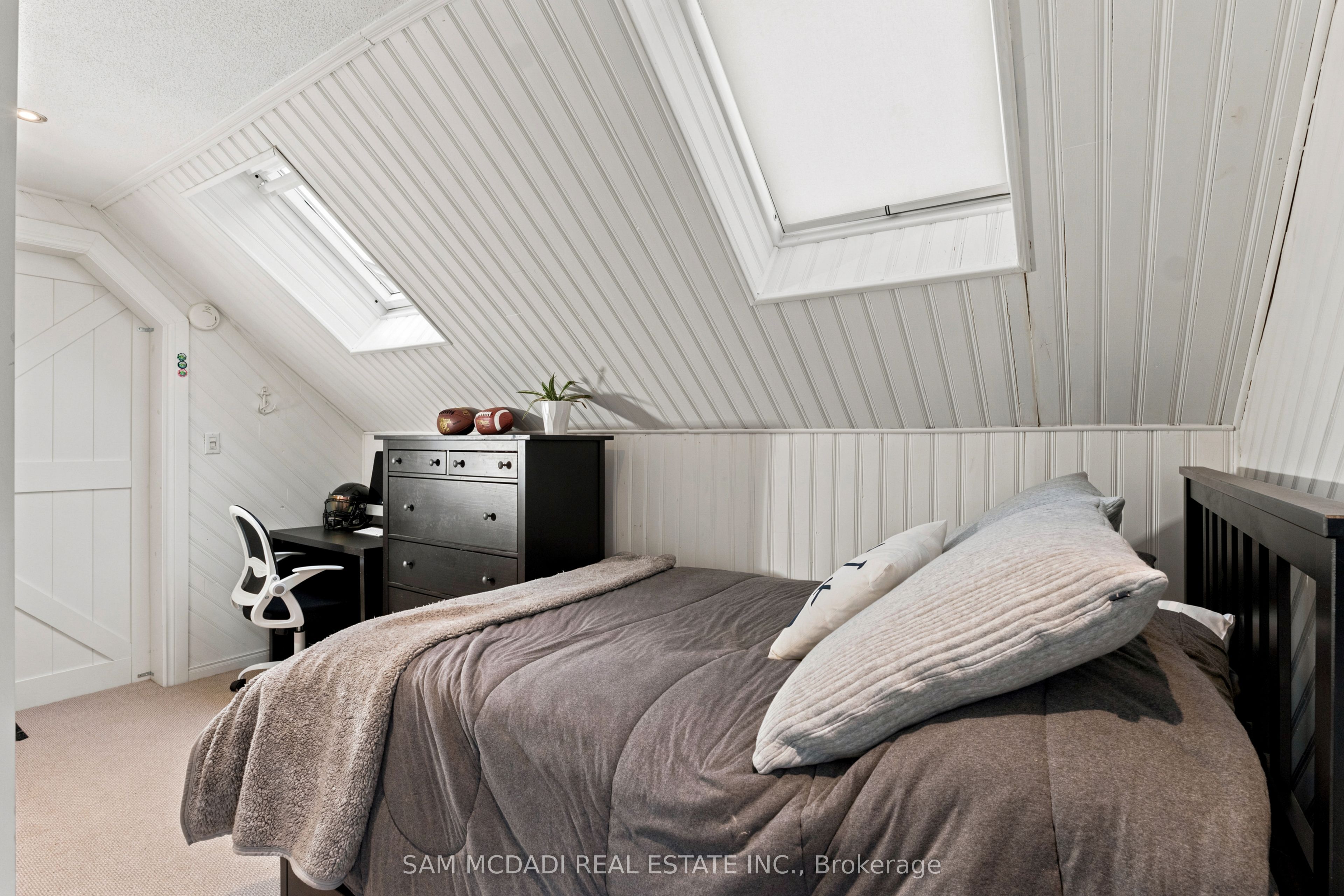 1498 Firelane 2 Property Photo 27