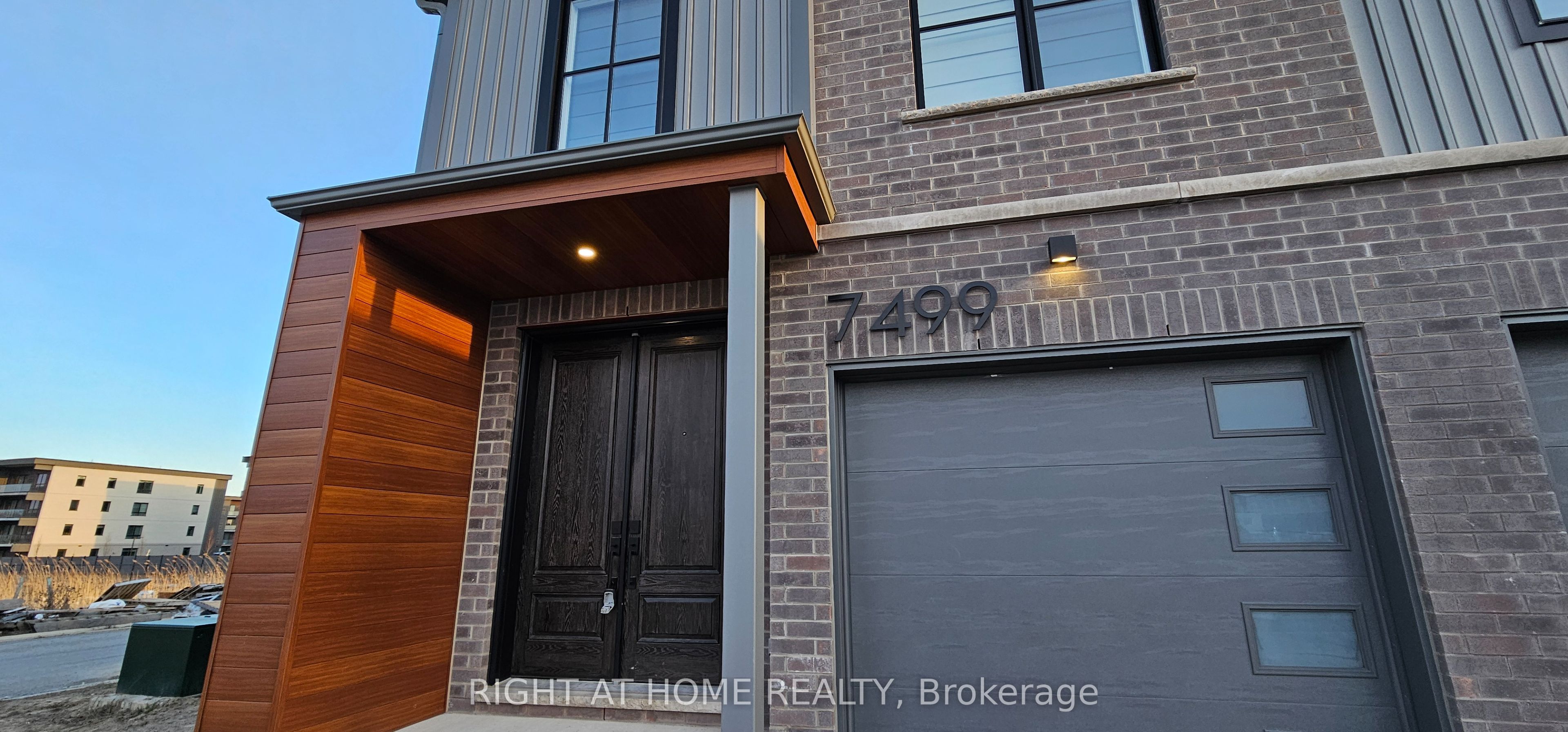 7499 Marvel Drive Main Property Photo 1
