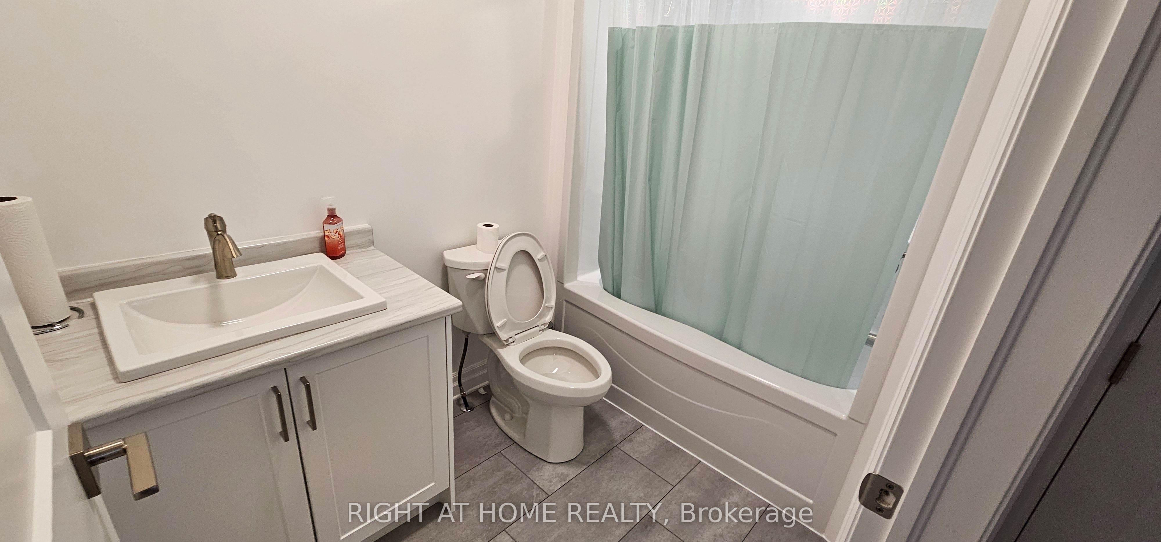 7499 Marvel Drive Main Property Photo 10