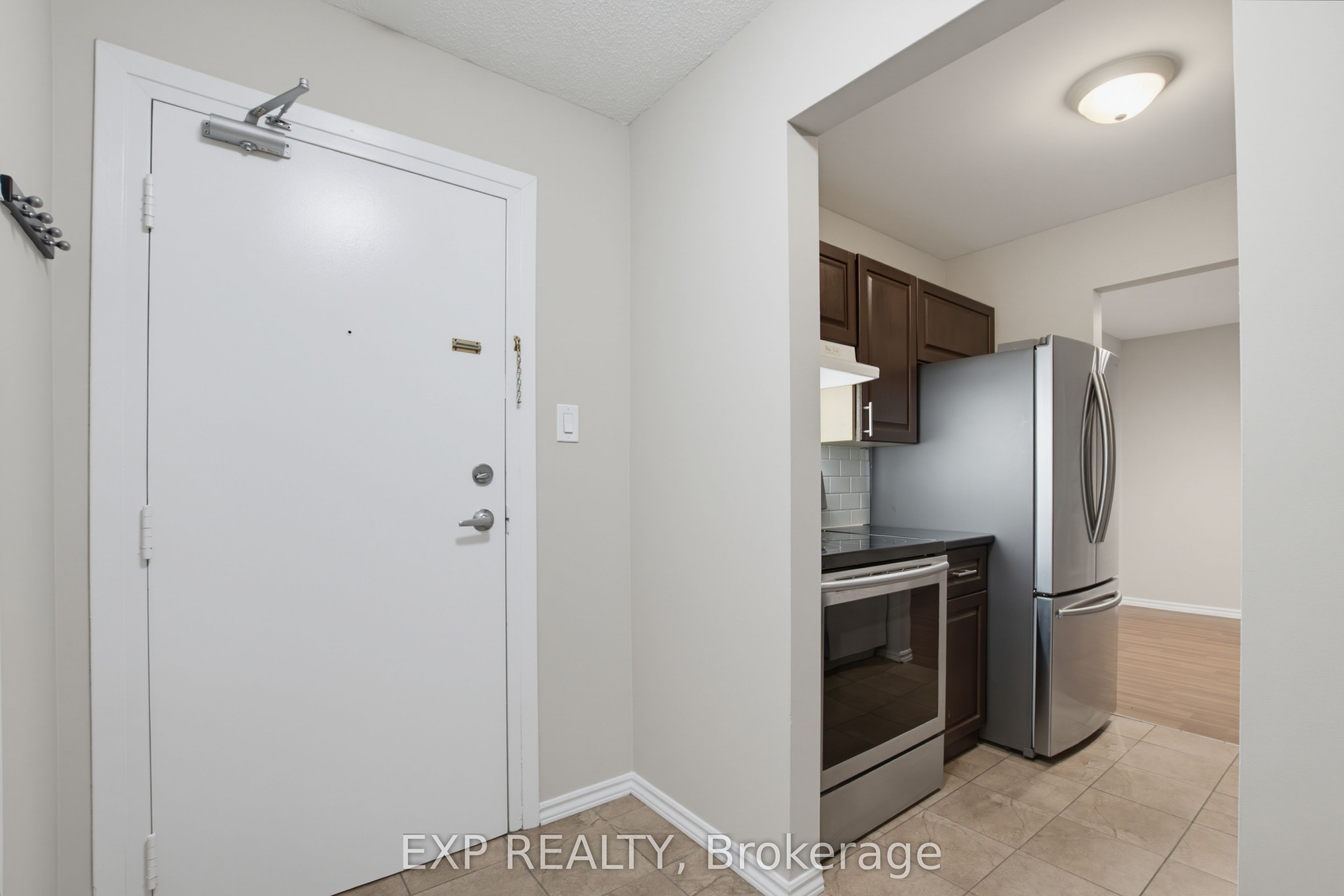144 Conway Drive 106 Property Photo 2
