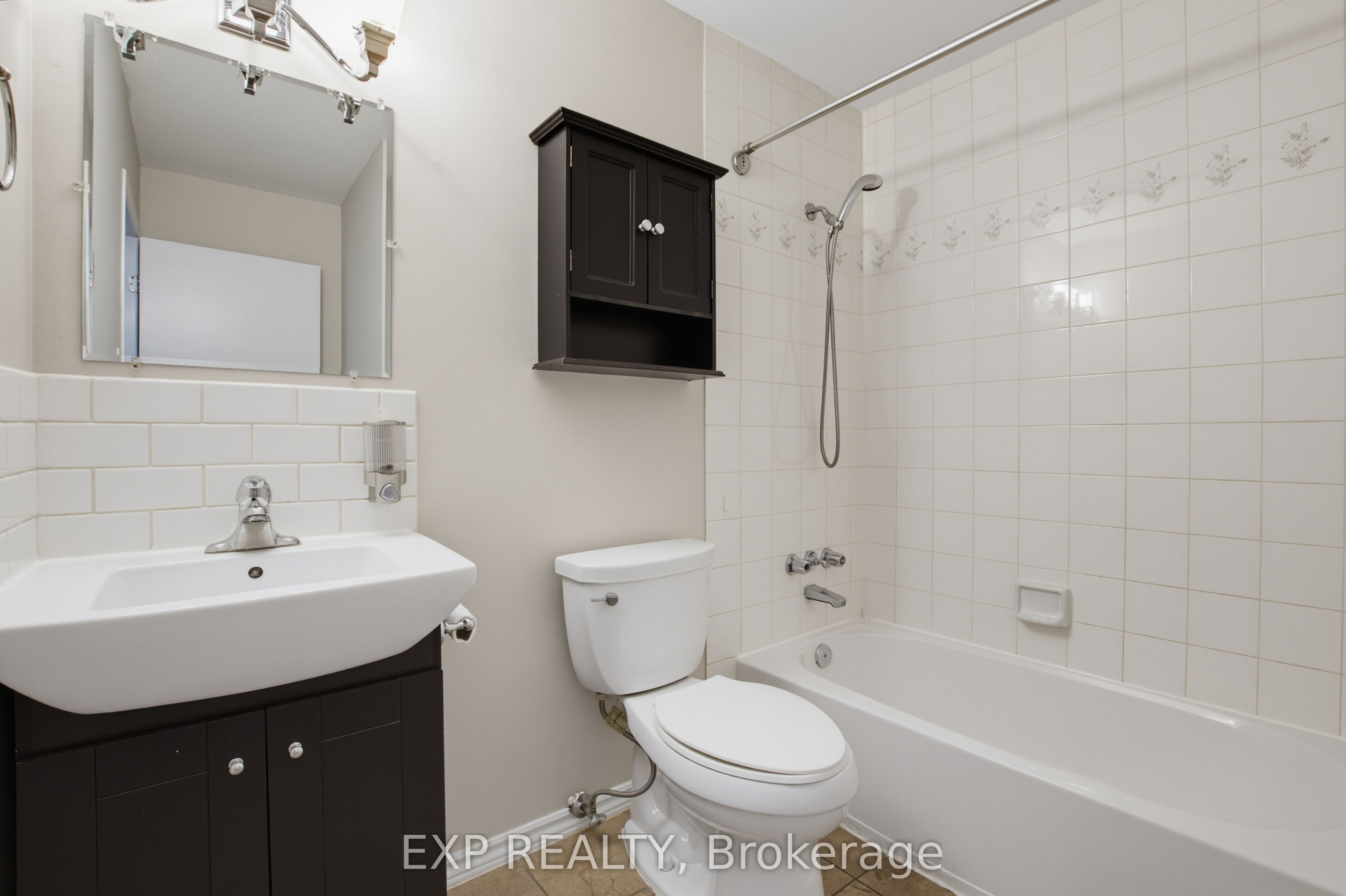 144 Conway Drive 106 Property Photo 19