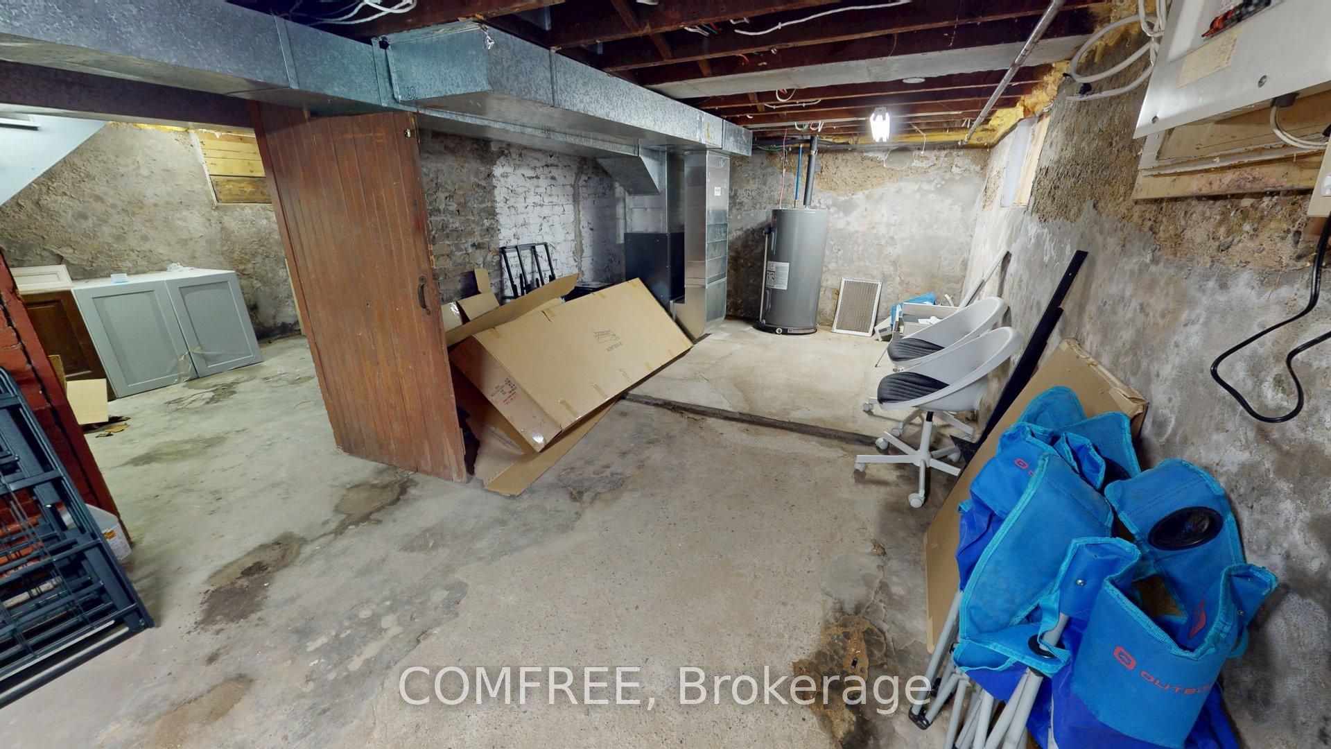 1405 King Street E Property Photo 21