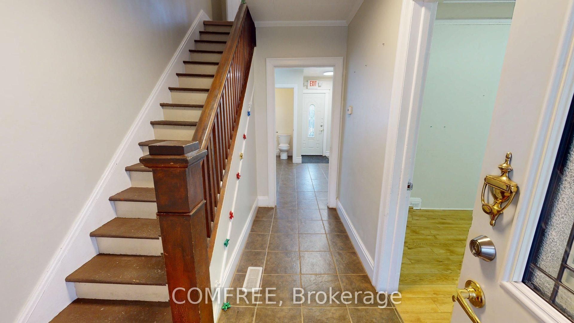 1405 King Street E Property Photo 24
