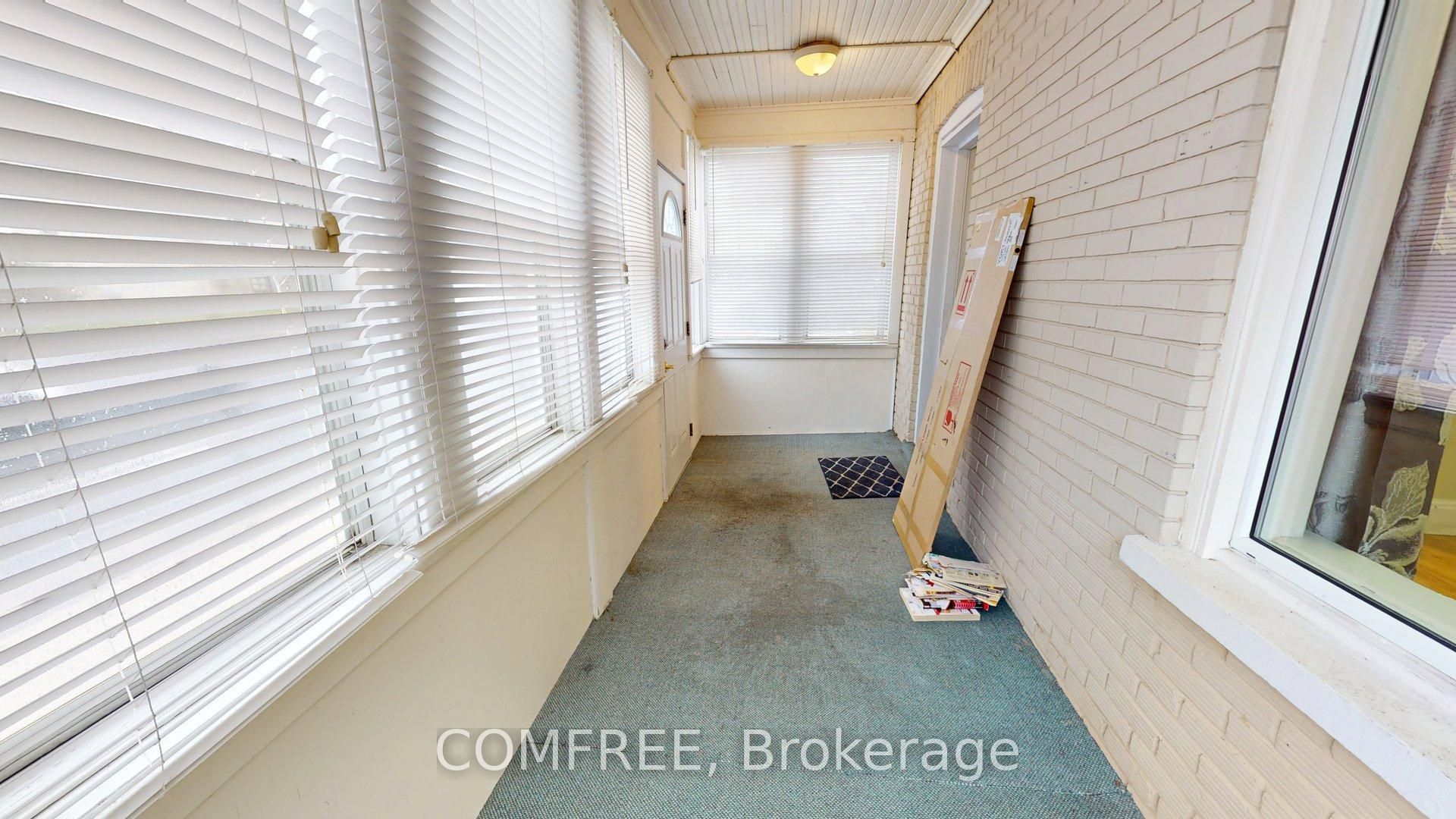 1405 King Street E Property Photo 23