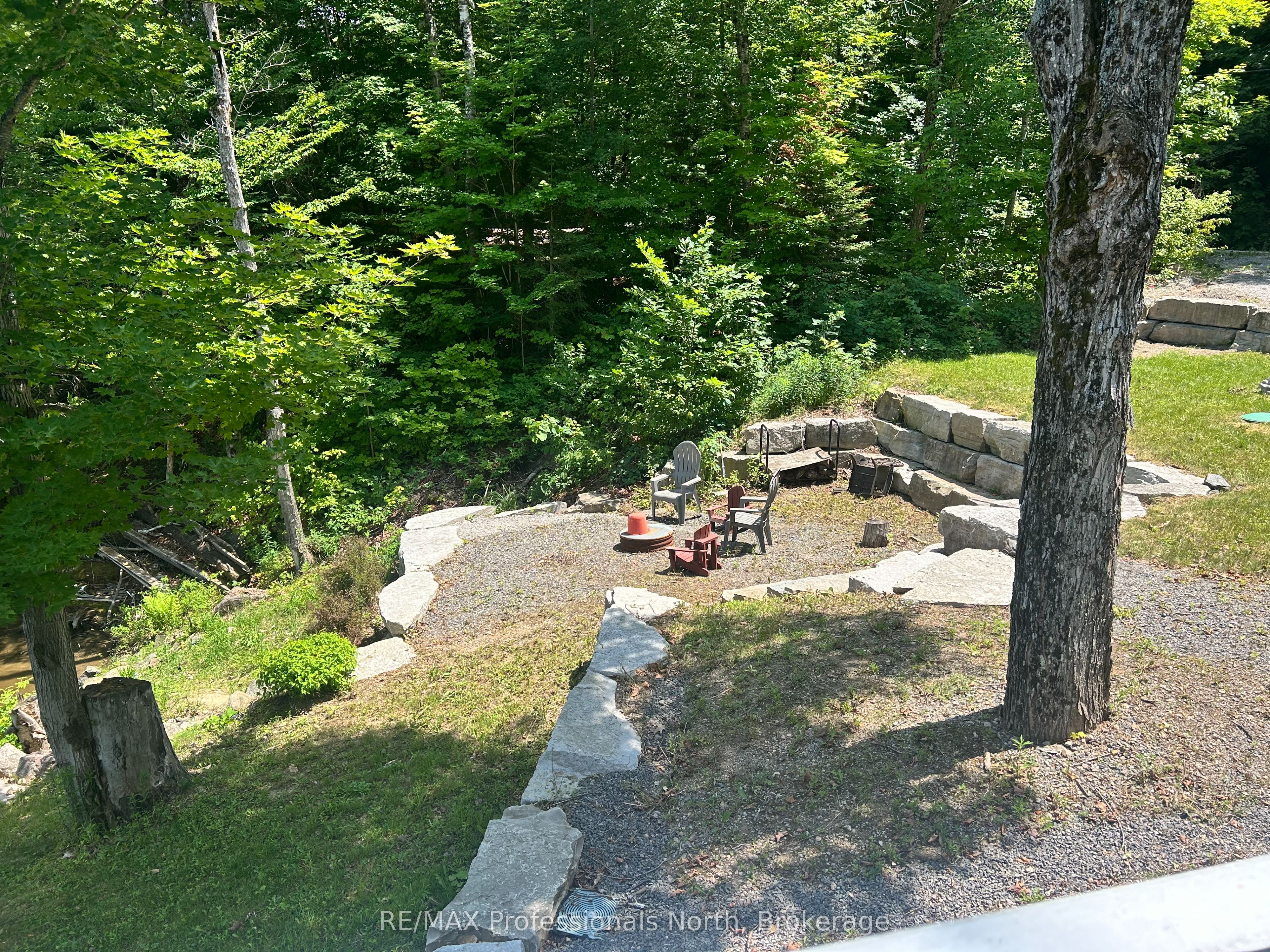 1129 Comak Crescent Property Photo 24