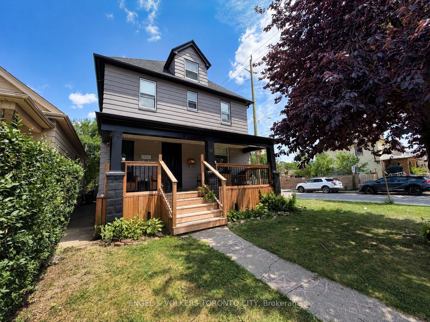 792 Pierre Avenue Property Photo 1