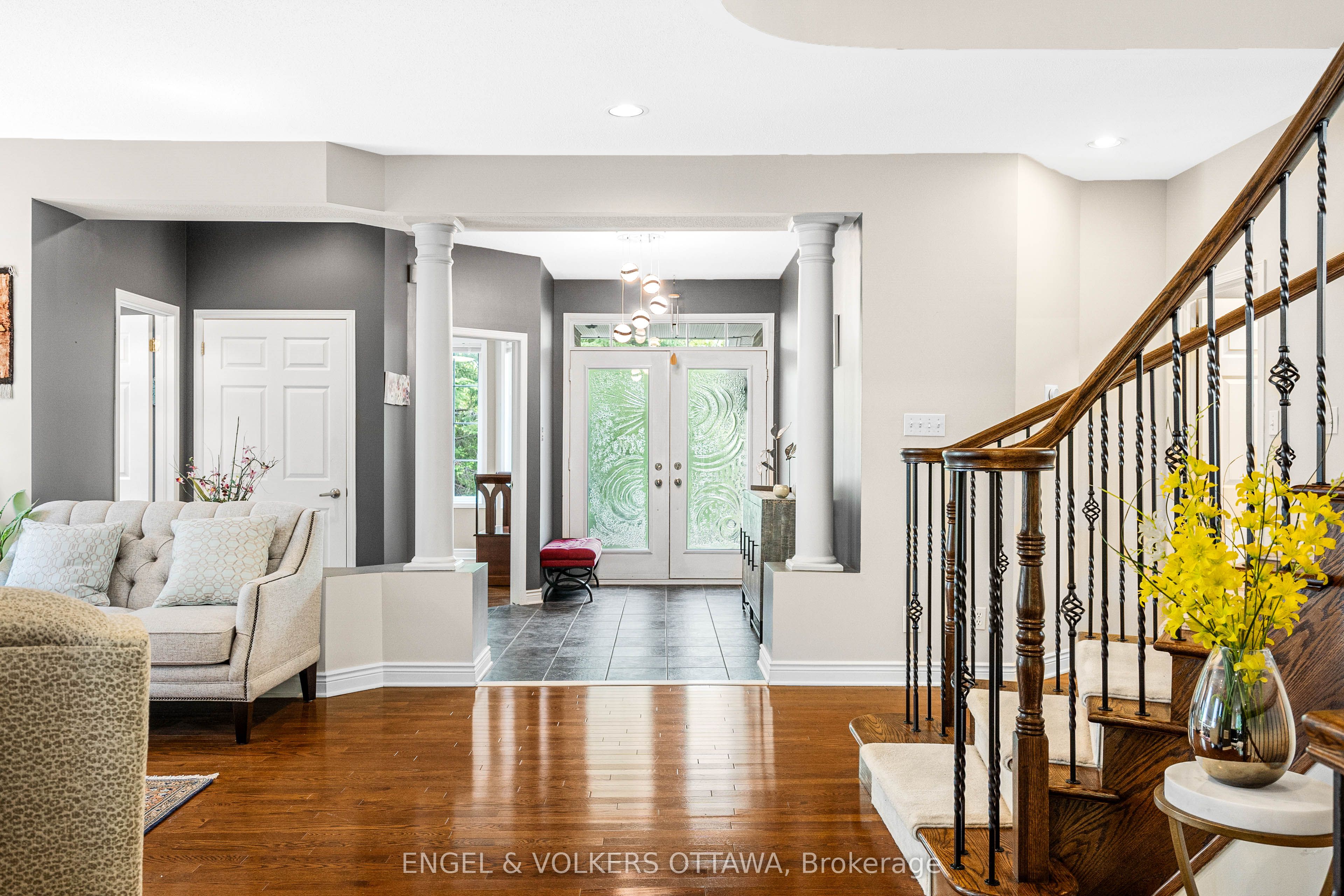 8 Glenrill Place Property Photo 3