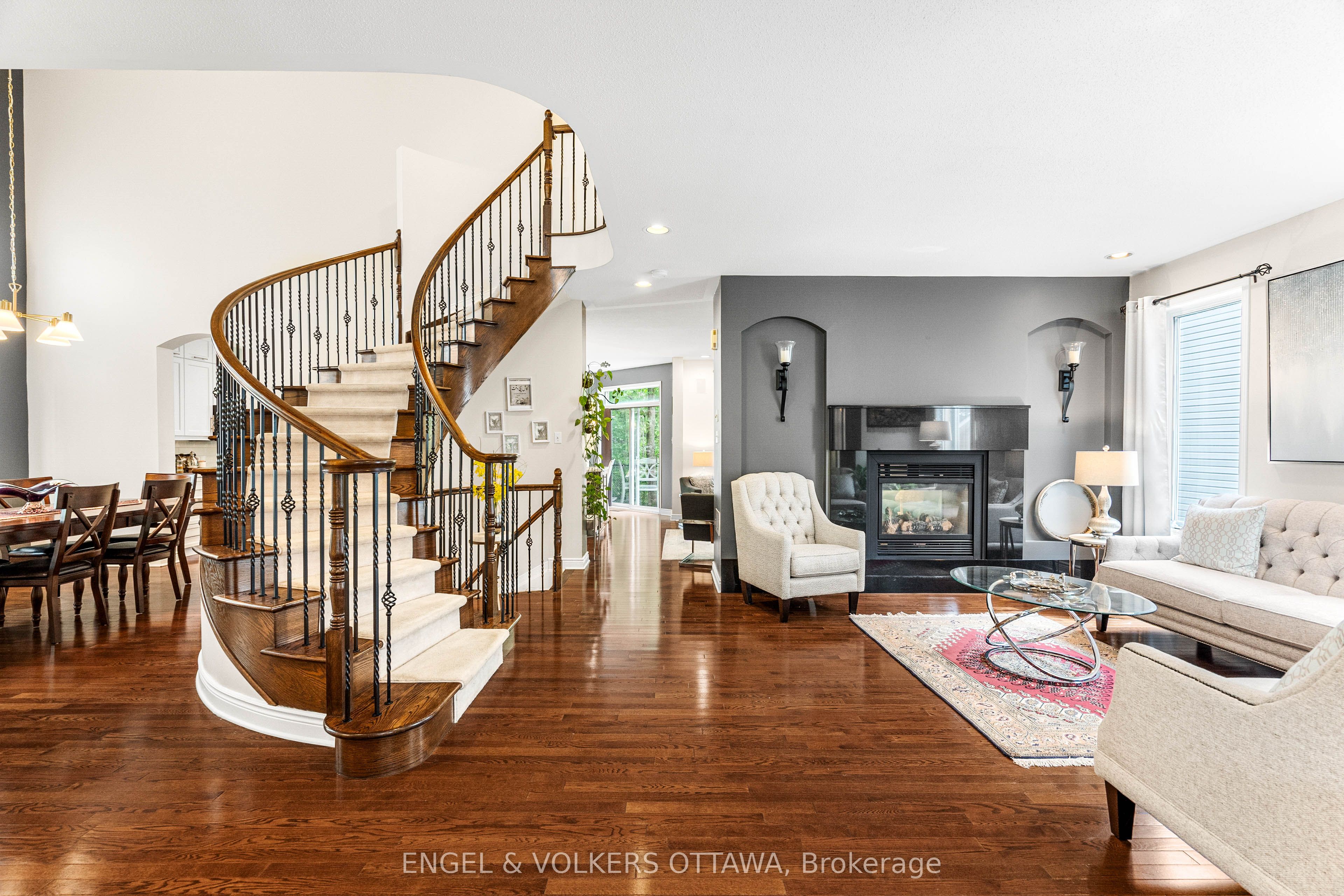 8 Glenrill Place Property Photo 4