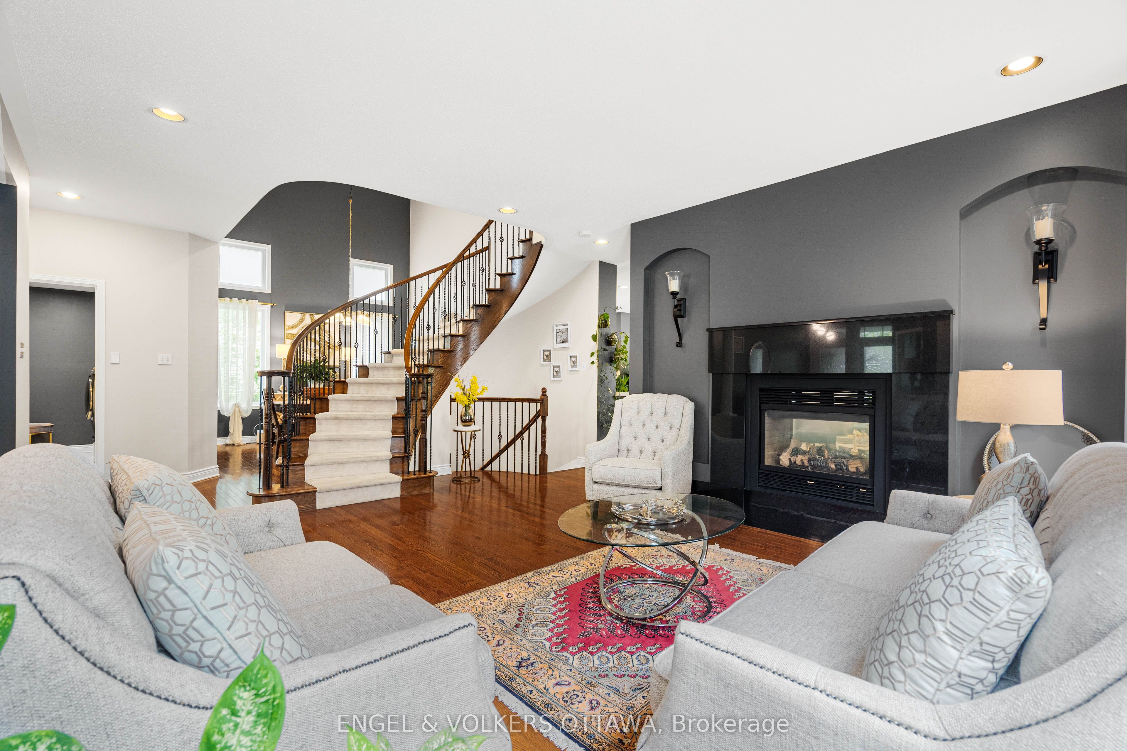 8 Glenrill Place Property Photo 8