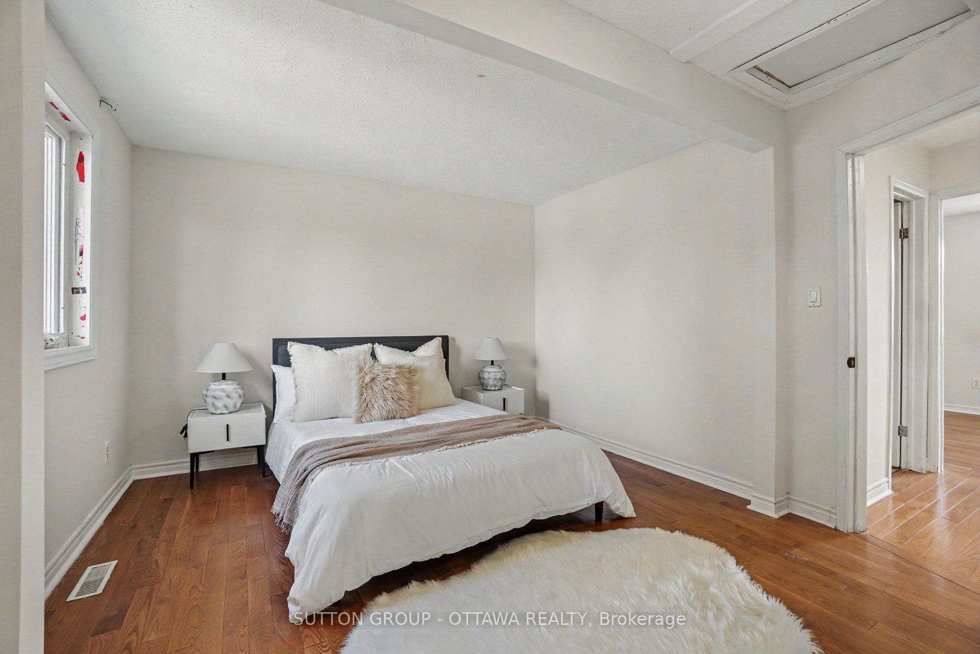 1833 Brousseau Crescent Property Photo 12