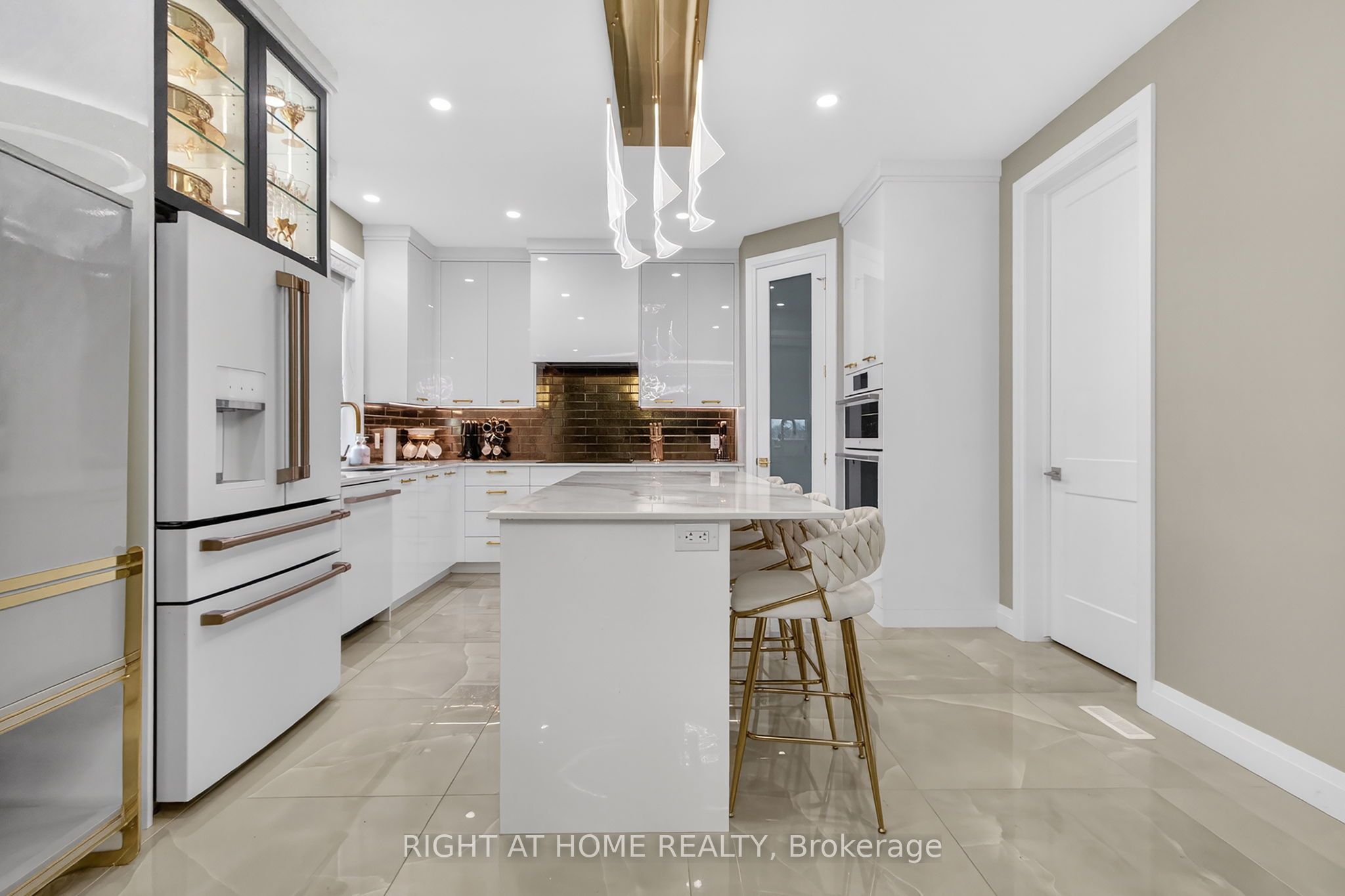 153 Mcleod Street Property Photo 10