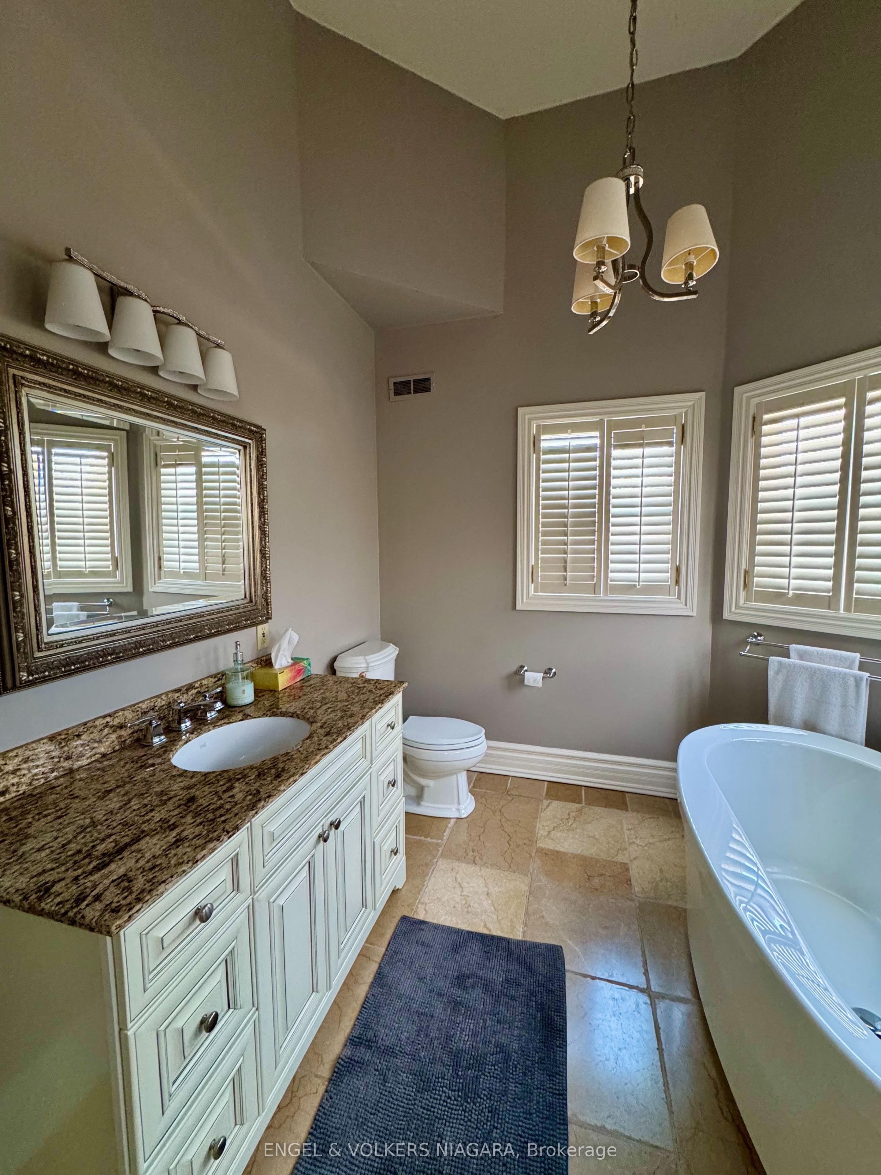 14650 Niagara Parkway Property Photo 22