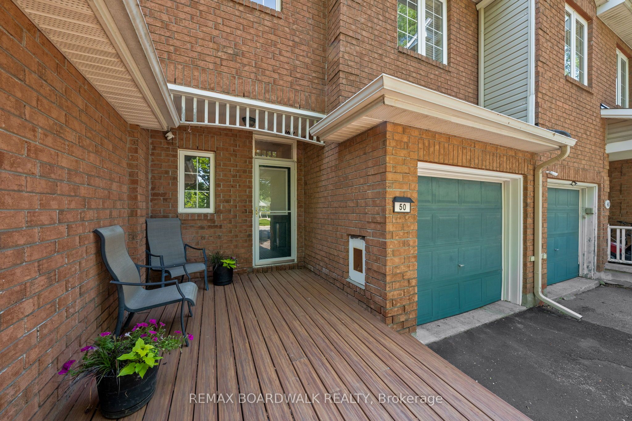 50 Gray Crescent Property Photo 2