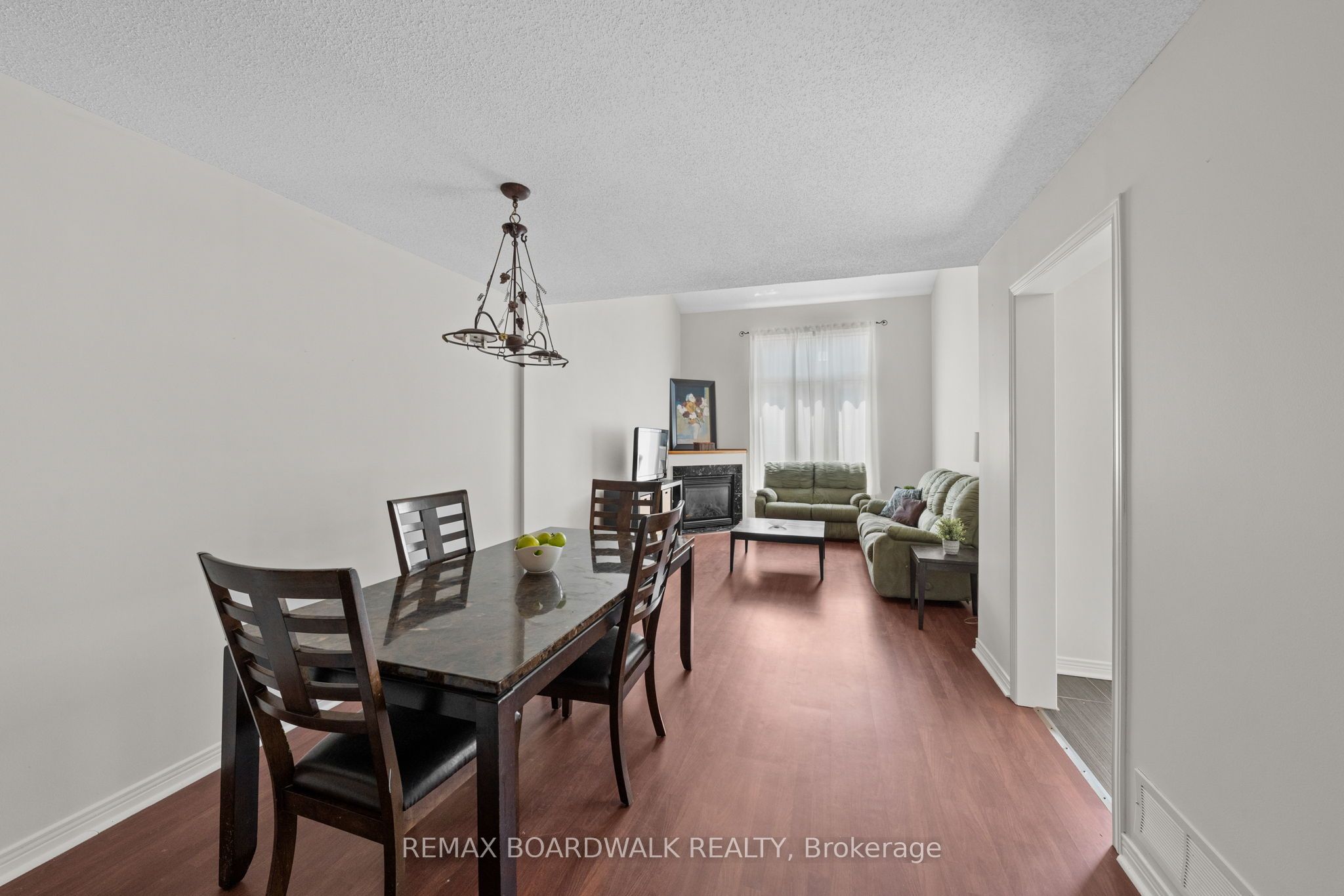50 Gray Crescent Property Photo 6