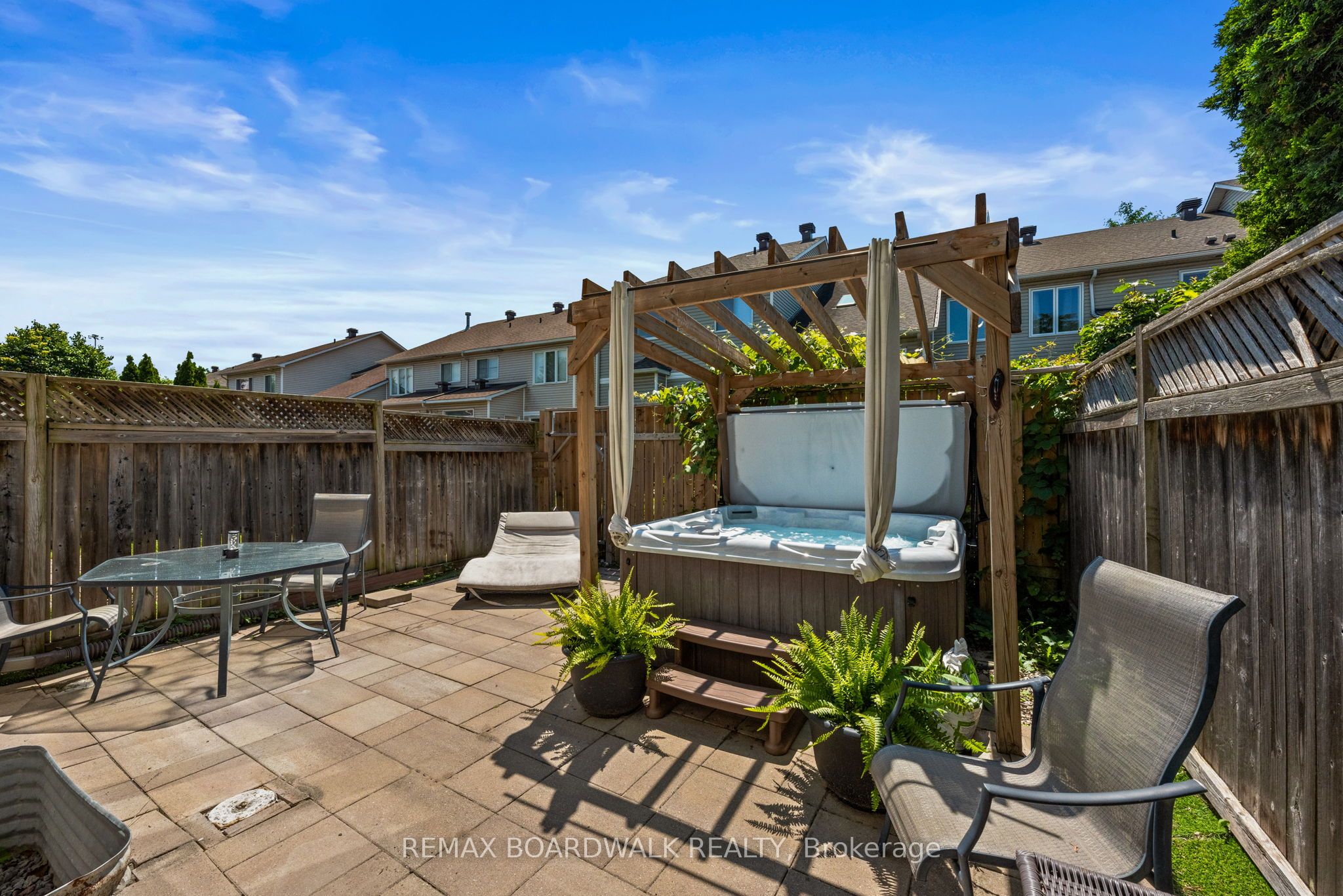 50 Gray Crescent Property Photo 23